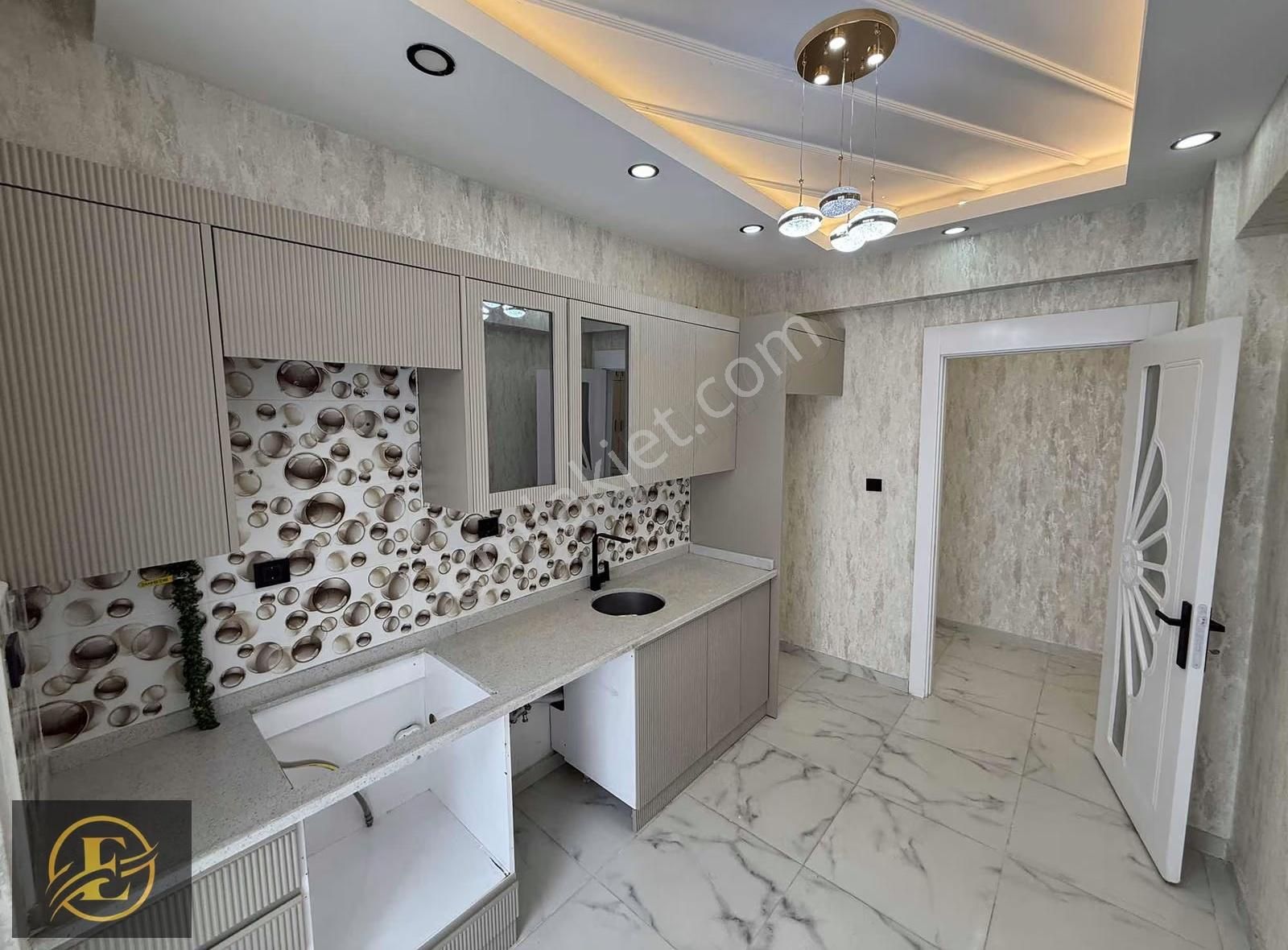 Ekol'den Ultra Lüks İskanlı Hasarsız Ara Kat Ön Cephe 2+1 - Görsel 2