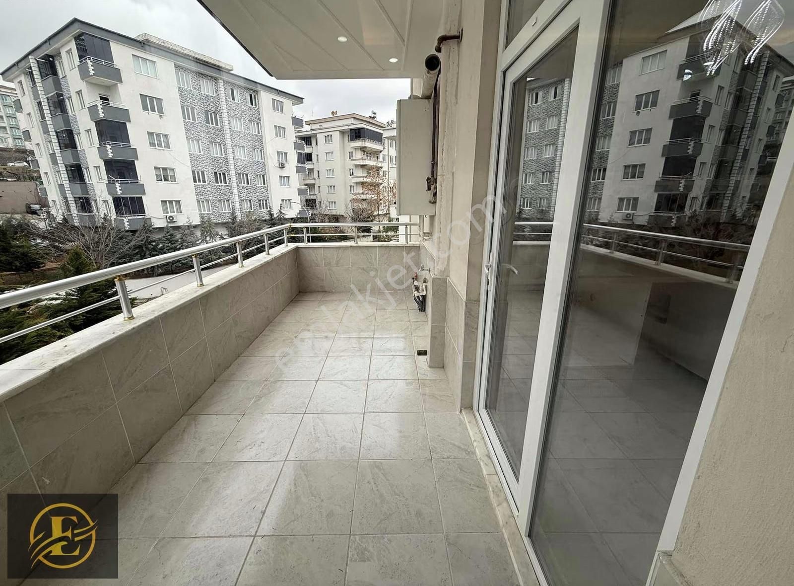 Ekol'den Ultra Lüks İskanlı Hasarsız Ara Kat Ön Cephe 2+1 - Görsel 13