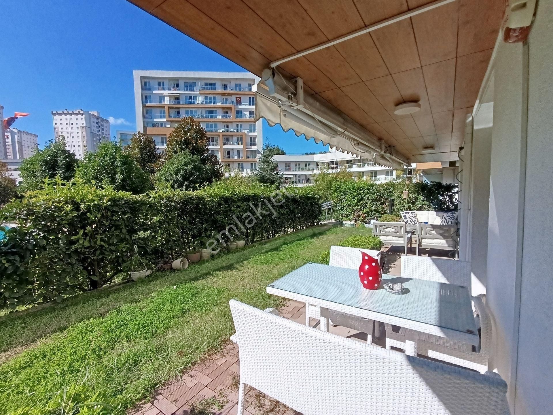 Küçükçekmece Atakent'te Satılık 3+1 Bahçe Katı, Sosyal Donatılı Lüks Site İçinde! - Görsel 19