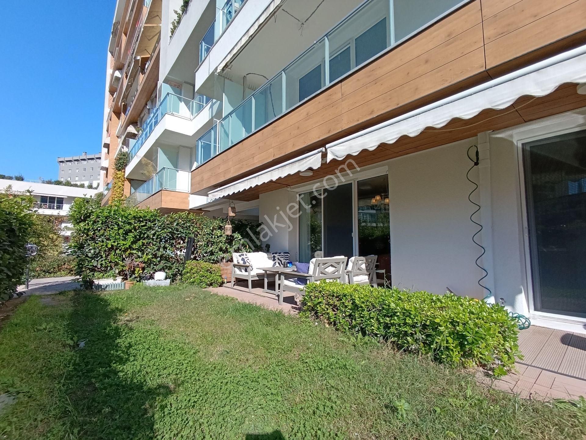 Küçükçekmece Atakent'te Satılık 3+1 Bahçe Katı, Sosyal Donatılı Lüks Site İçinde! - Görsel 21