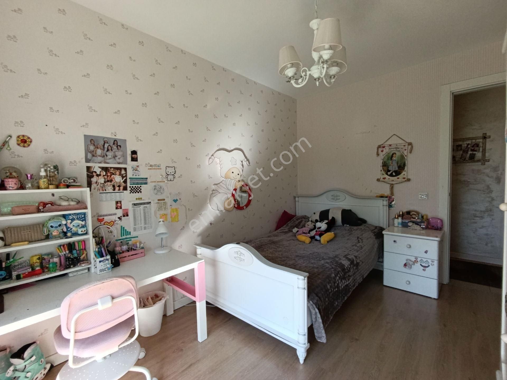 Küçükçekmece Atakent'te Satılık 3+1 Bahçe Katı, Sosyal Donatılı Lüks Site İçinde! - Görsel 32