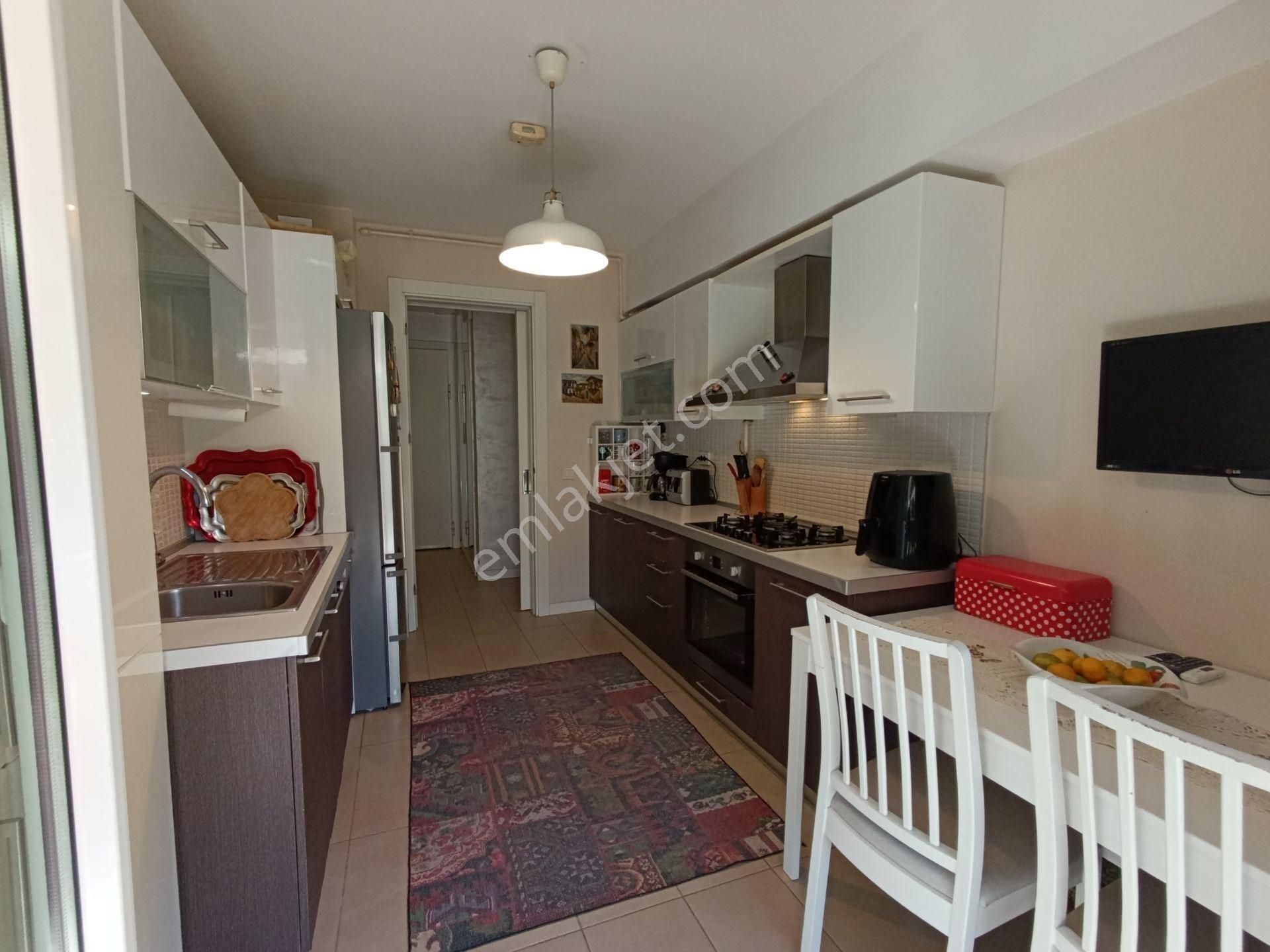 Küçükçekmece Atakent'te Satılık 3+1 Bahçe Katı, Sosyal Donatılı Lüks Site İçinde! - Görsel 27