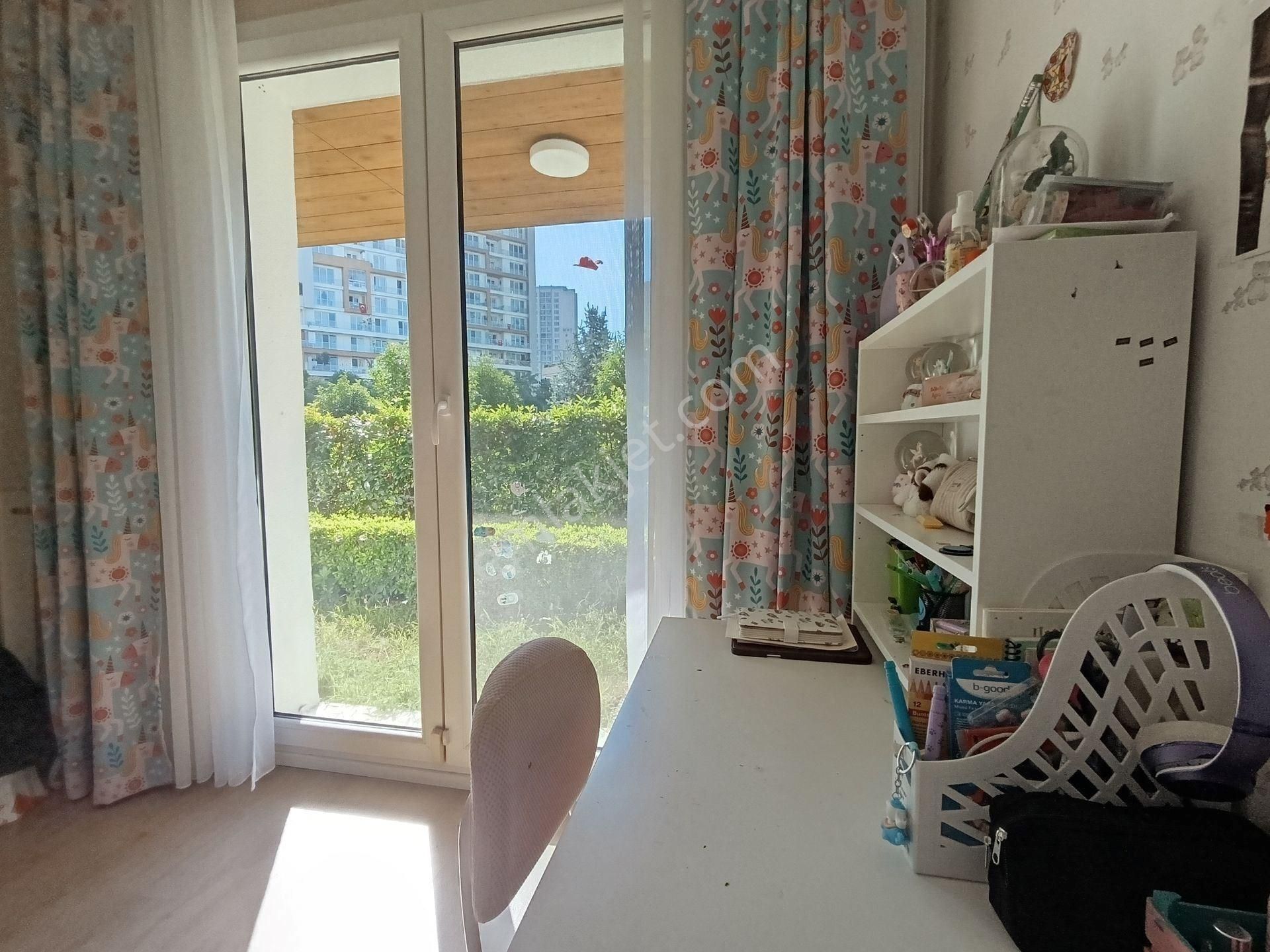 Küçükçekmece Atakent'te Satılık 3+1 Bahçe Katı, Sosyal Donatılı Lüks Site İçinde! - Görsel 31