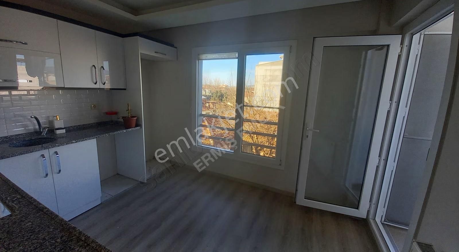 Zeytinova Yolu Üzeri Satılık 2+1 Daire 90m² - Görsel 6