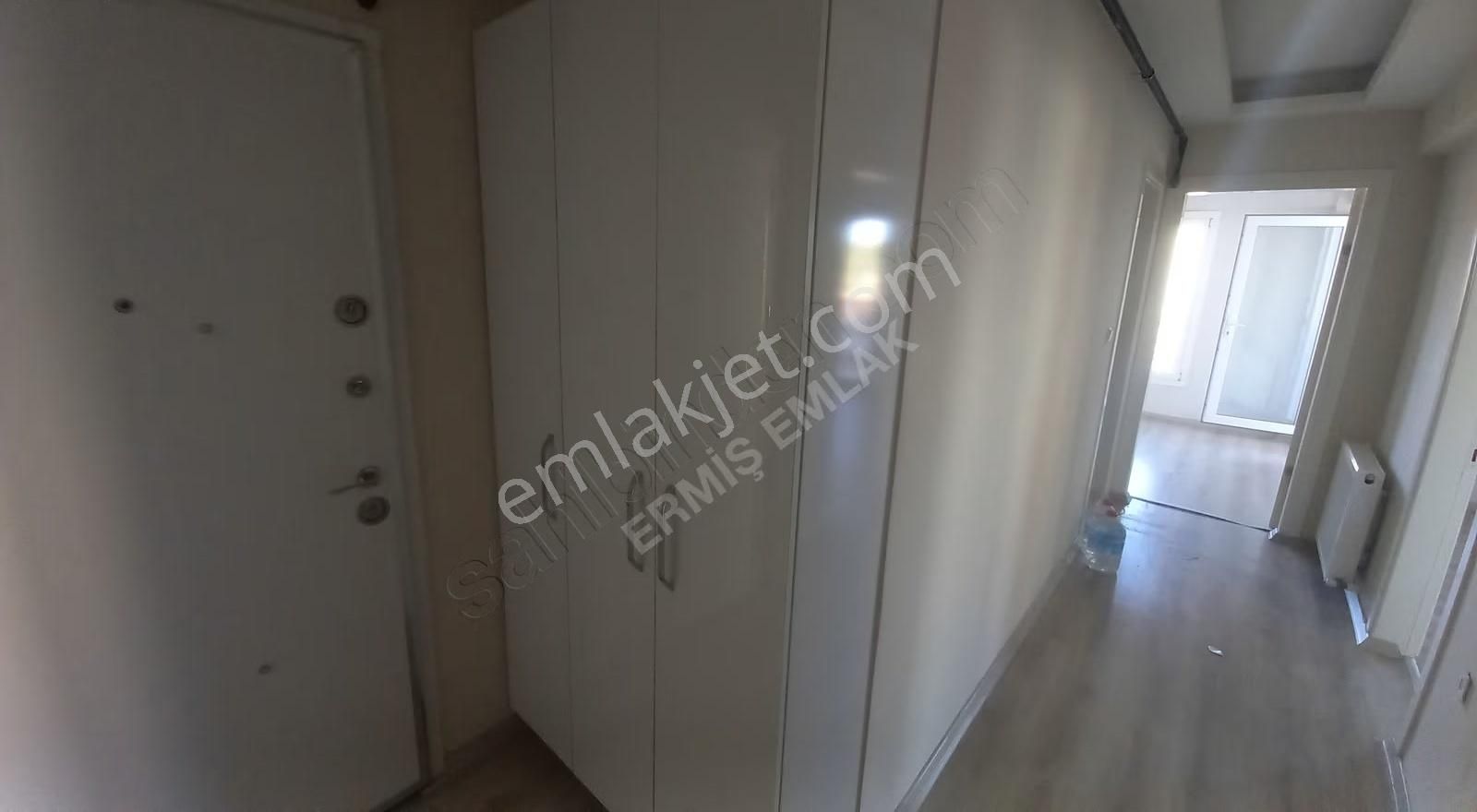 Zeytinova Yolu Üzeri Satılık 2+1 Daire 90m² - Görsel 3