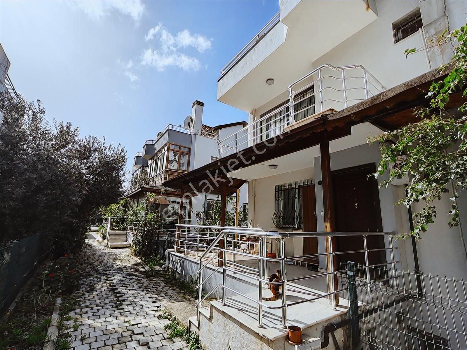 Urla Merkezde Satılık Villa - Görsel 29