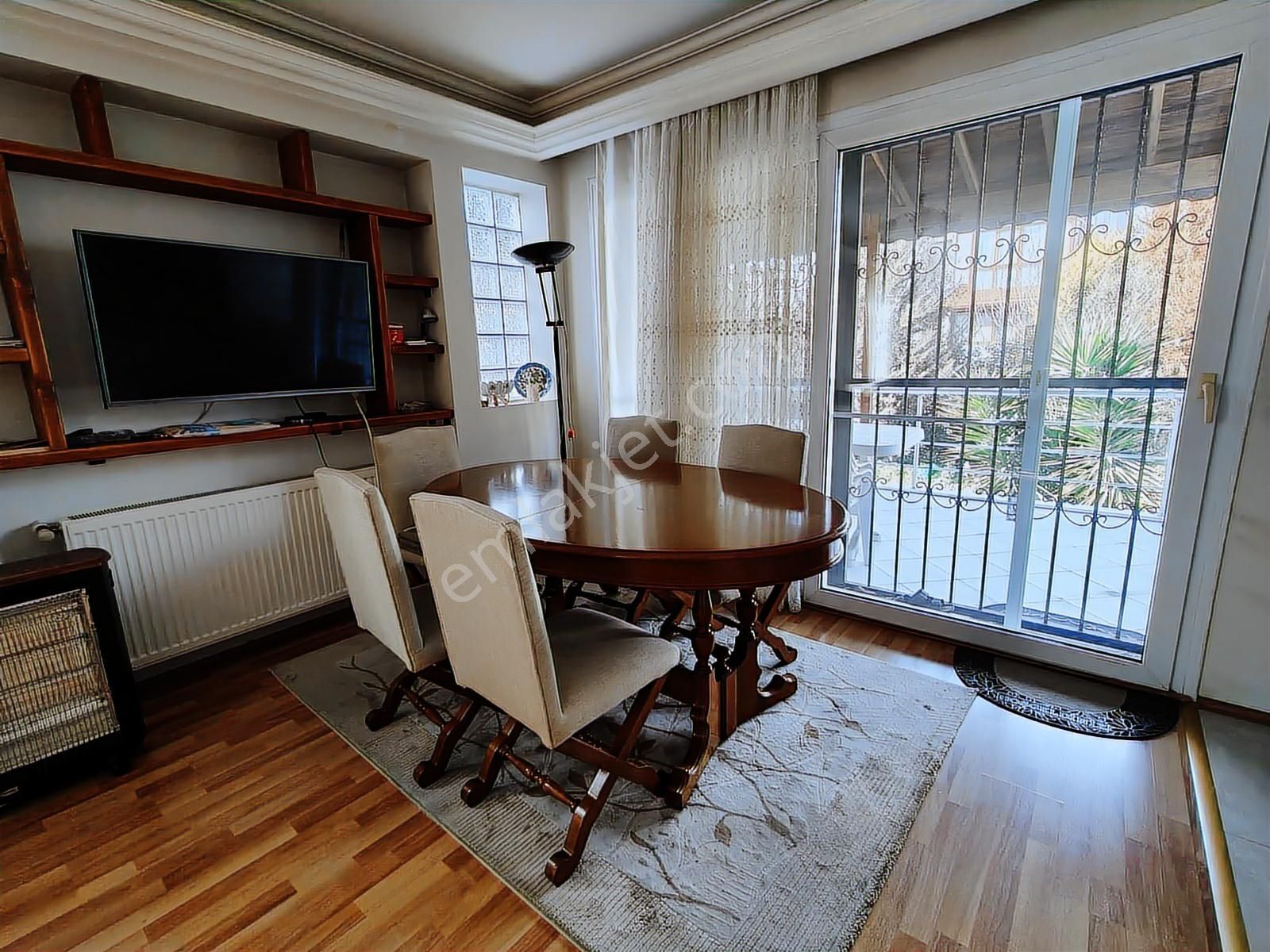 Urla Merkezde Satılık Villa - Görsel 25