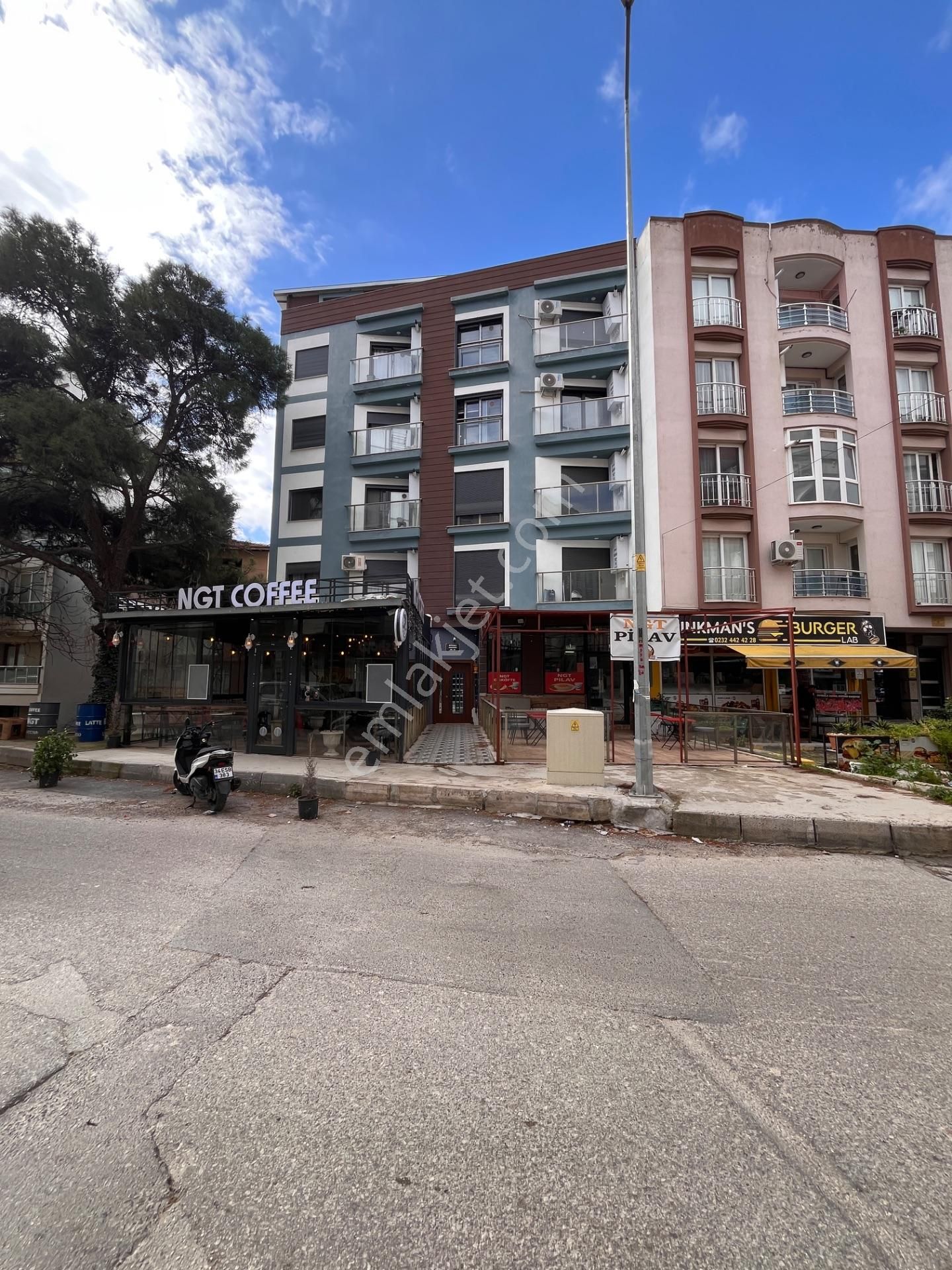 Remax Armadan Buca Adatepe Mah. Hasanağa Ve İibf’ye Yürüme Mesafesinde 2+1 Kiralık Sıfır Daire - Görsel 23