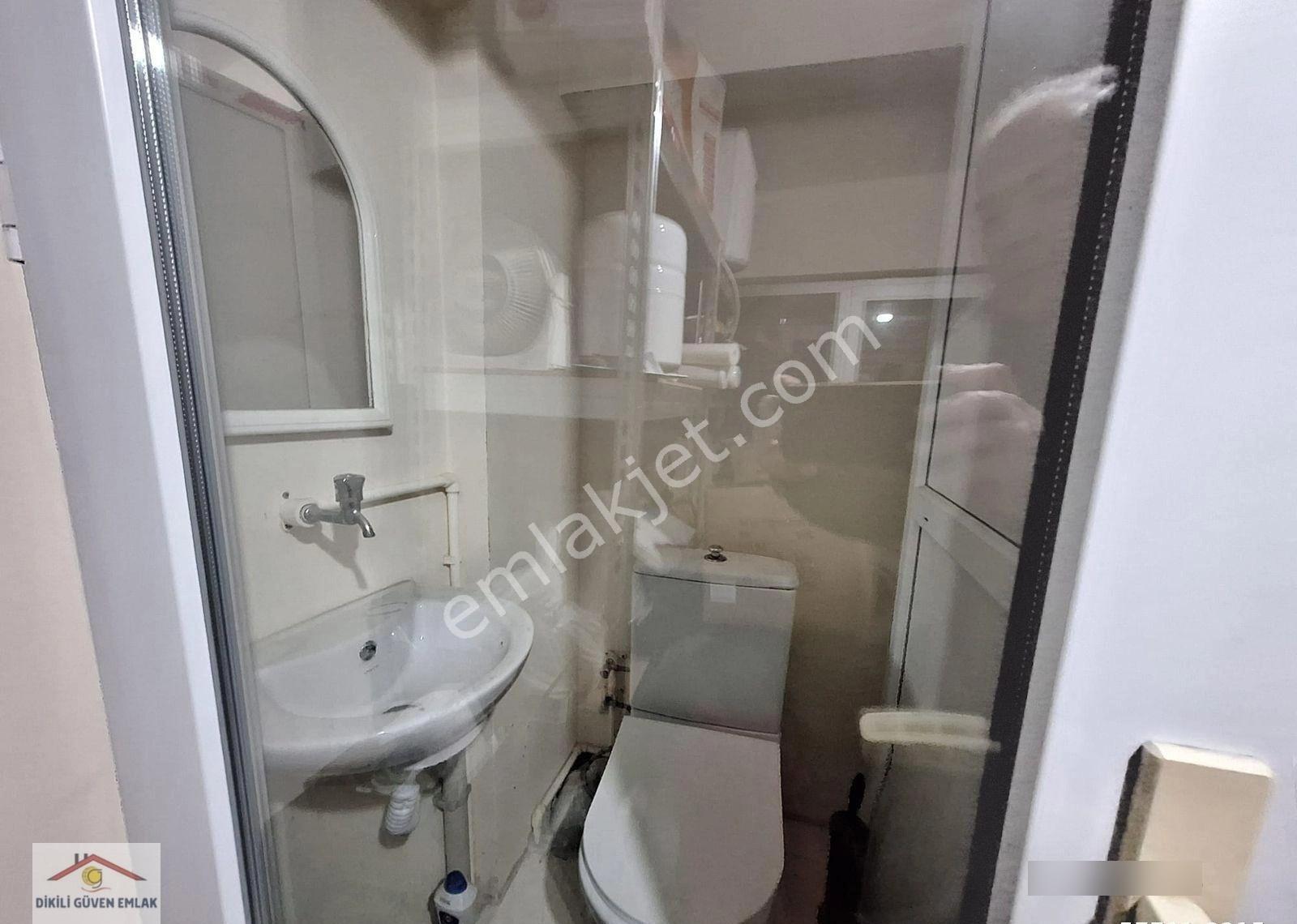 Salimbeyde Çarşı İçinde Satılık 11 M2 Dükkan - Görsel 9