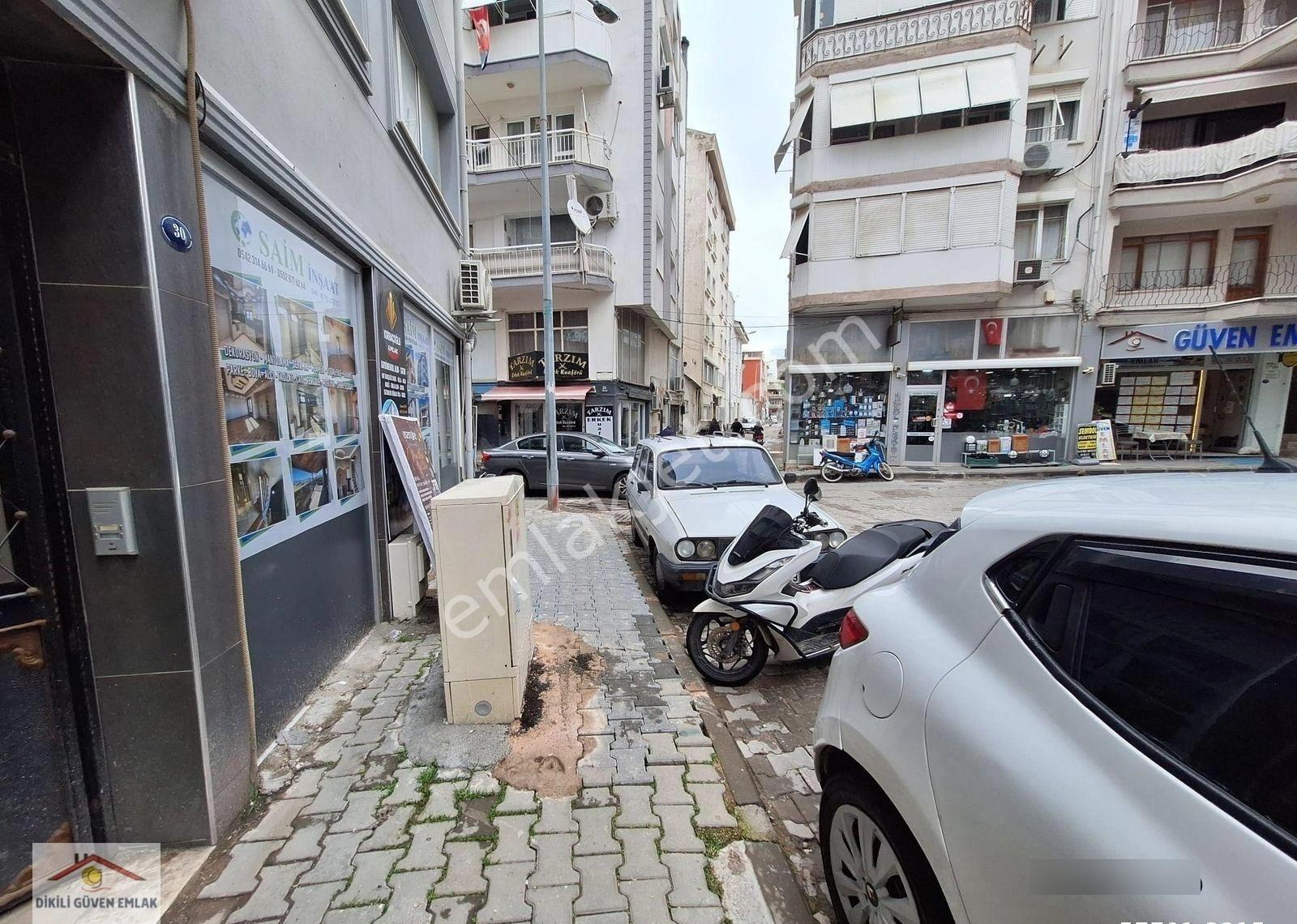 Salimbeyde Çarşı İçinde Satılık 11 M2 Dükkan - Görsel 8