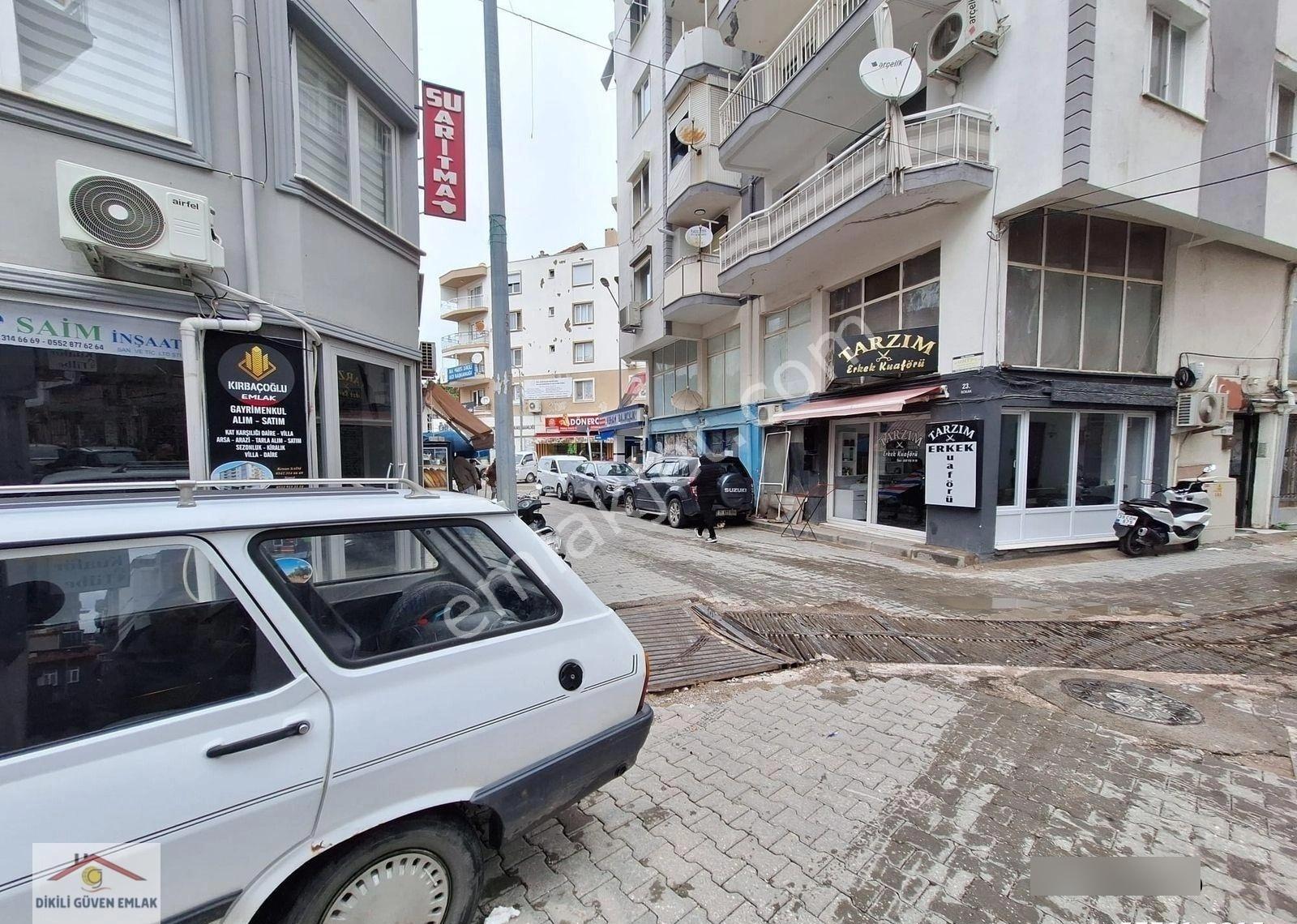 Salimbeyde Çarşı İçinde Satılık 11 M2 Dükkan - Görsel 5