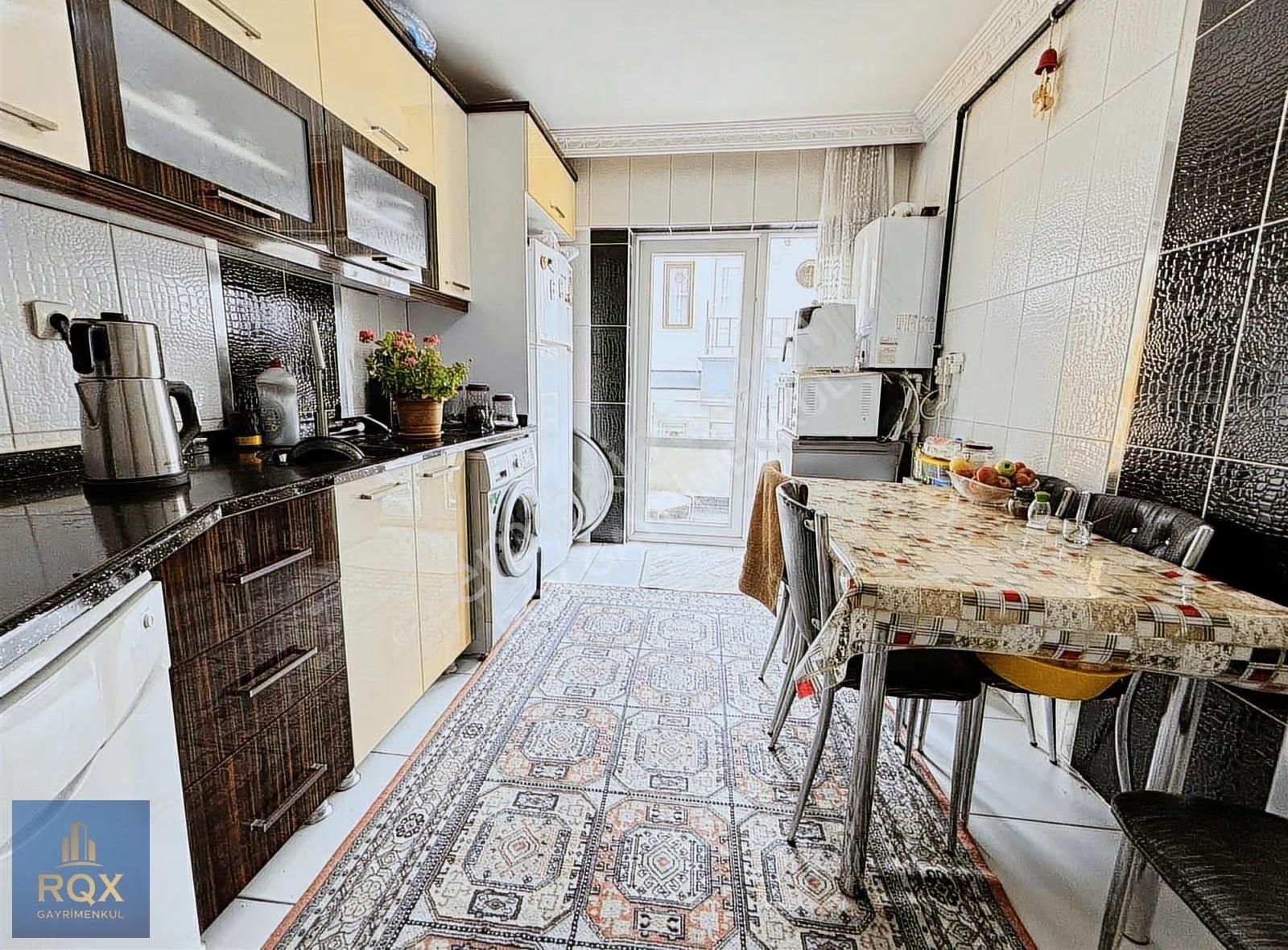 Piyade Gimsaya Yürüme Mesafesinde Ön Cephe Masrafsız Ara Kat 3+1 - Görsel 24