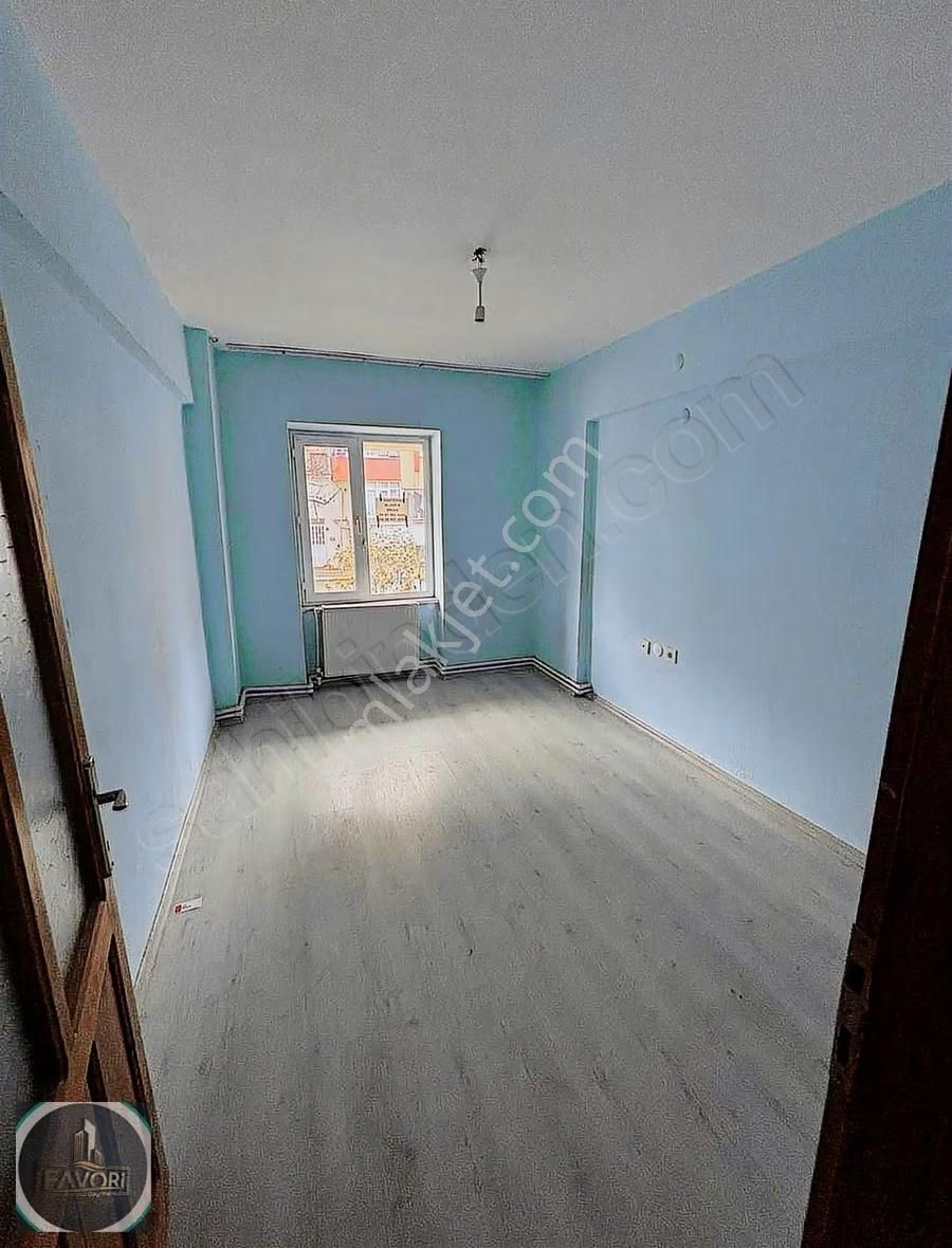 Bahçelievler Mahallesi 3+1 Kiralık Daire - Görsel 7