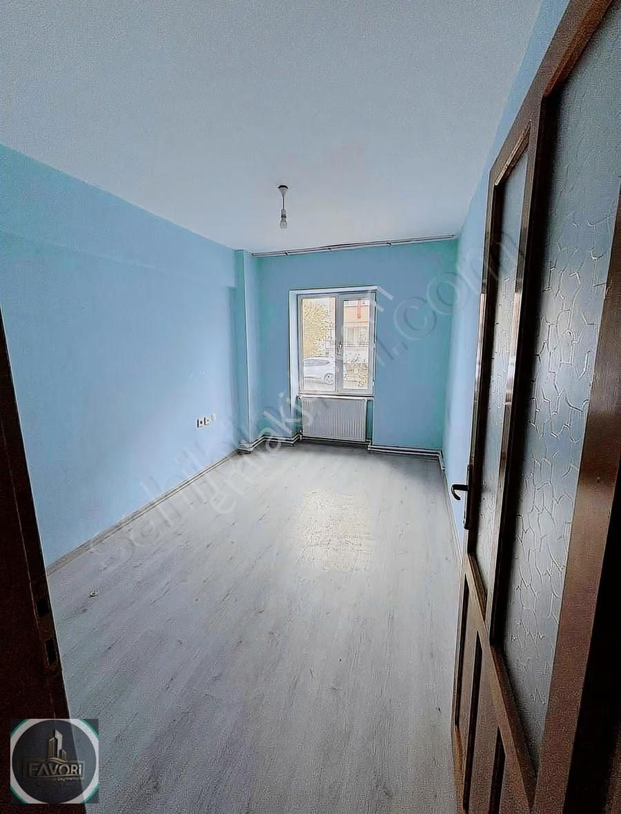 Bahçelievler Mahallesi 3+1 Kiralık Daire - Görsel 5