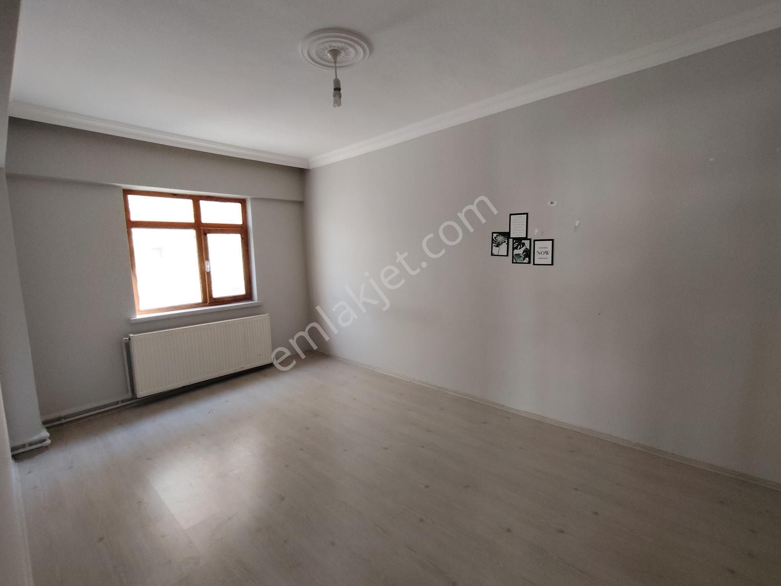 Selçuklu Mh.3+1,ara Katta,ön Cephe, Krediye Uygun,otoparklı - Görsel 5