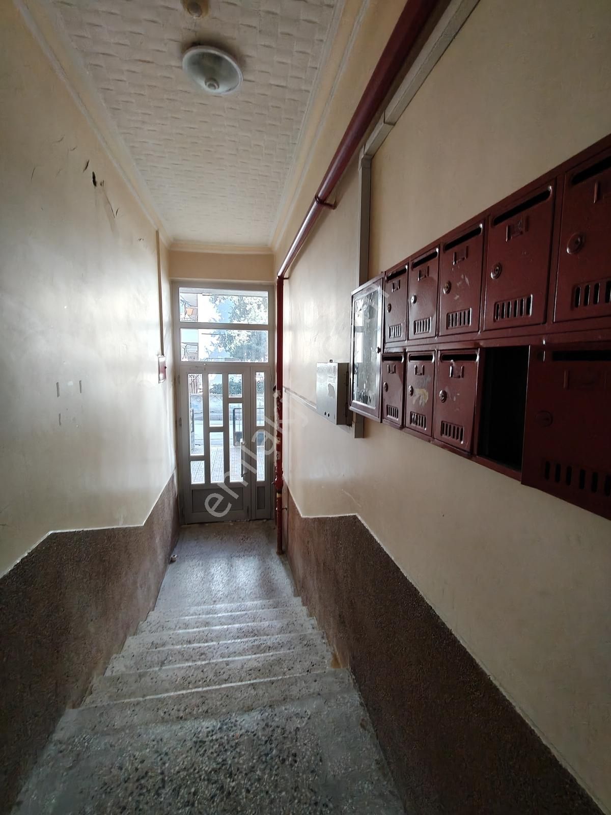 Selçuklu Mh.3+1,ara Katta,ön Cephe, Krediye Uygun,otoparklı - Görsel 2