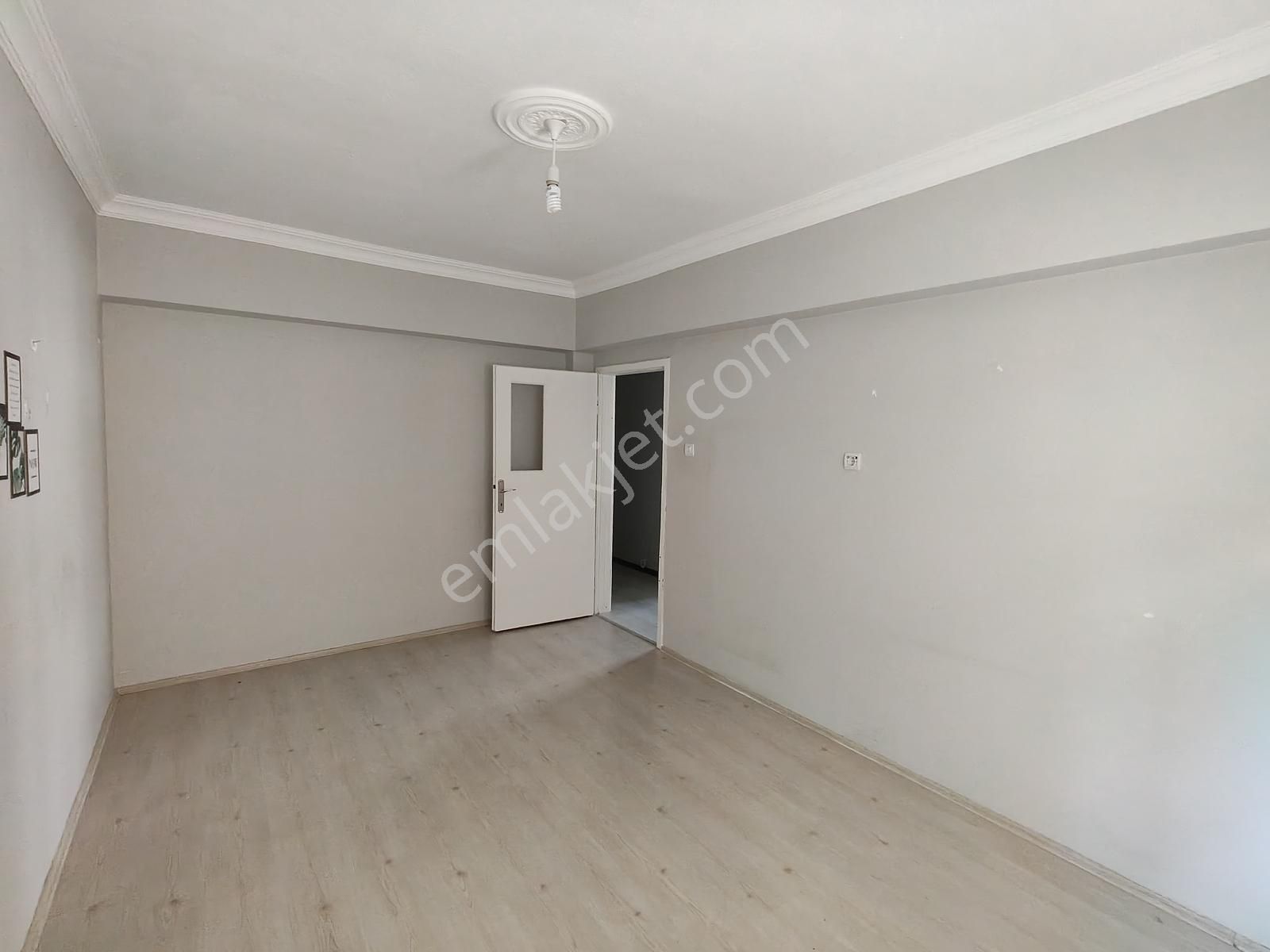 Selçuklu Mh.3+1,ara Katta,ön Cephe, Krediye Uygun,otoparklı - Görsel 4