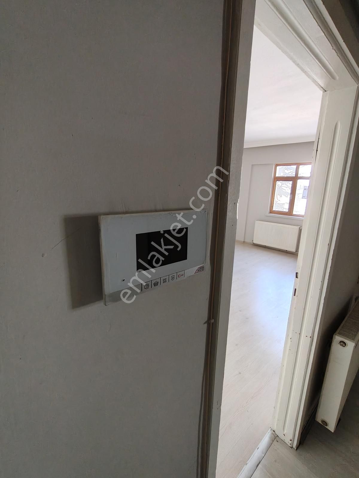 Selçuklu Mh.3+1,ara Katta,ön Cephe, Krediye Uygun,otoparklı - Görsel 7