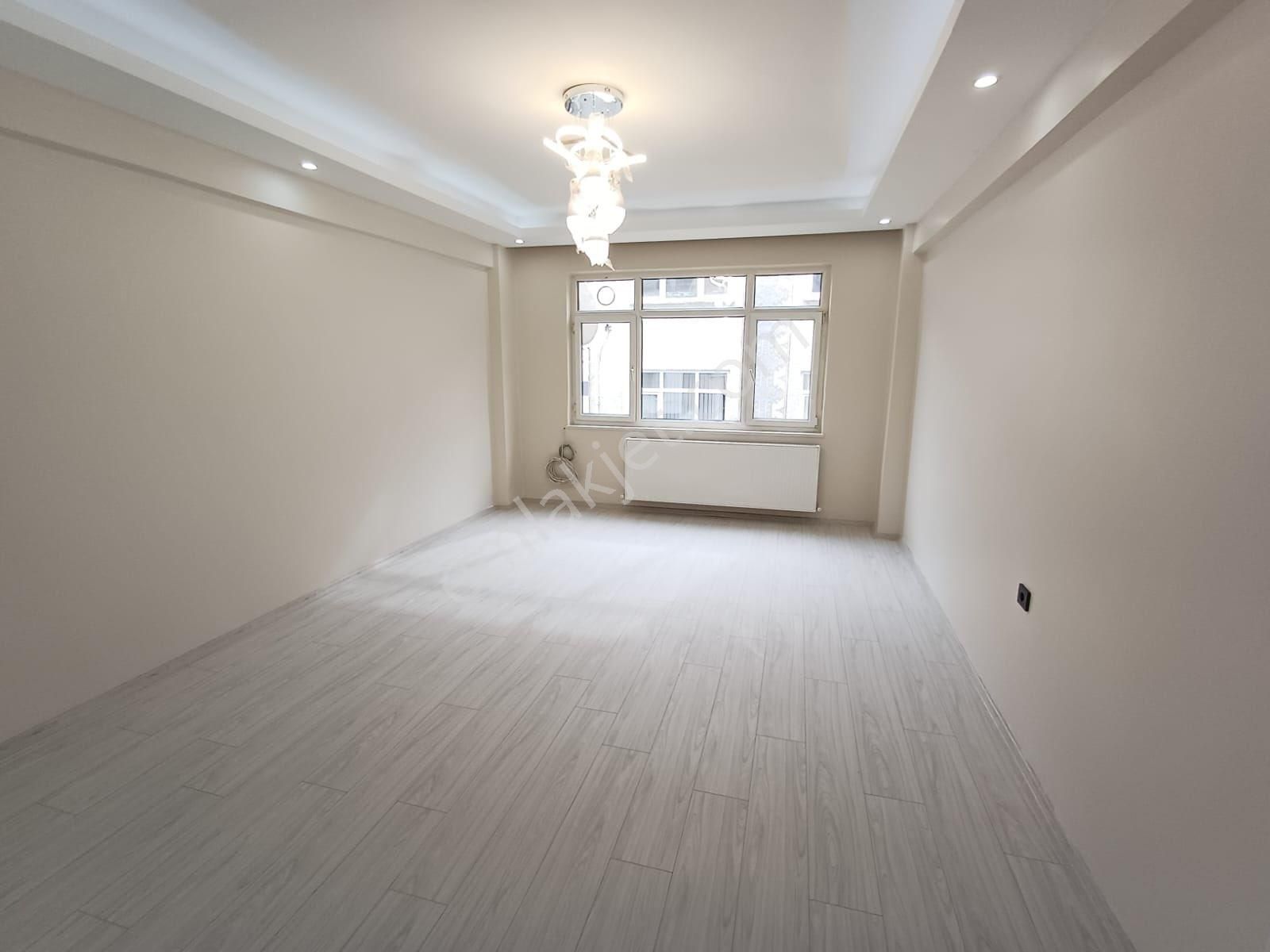 Ulugazi Mahallesinde İci Full Yapılı Satılık Daire - Görsel 10