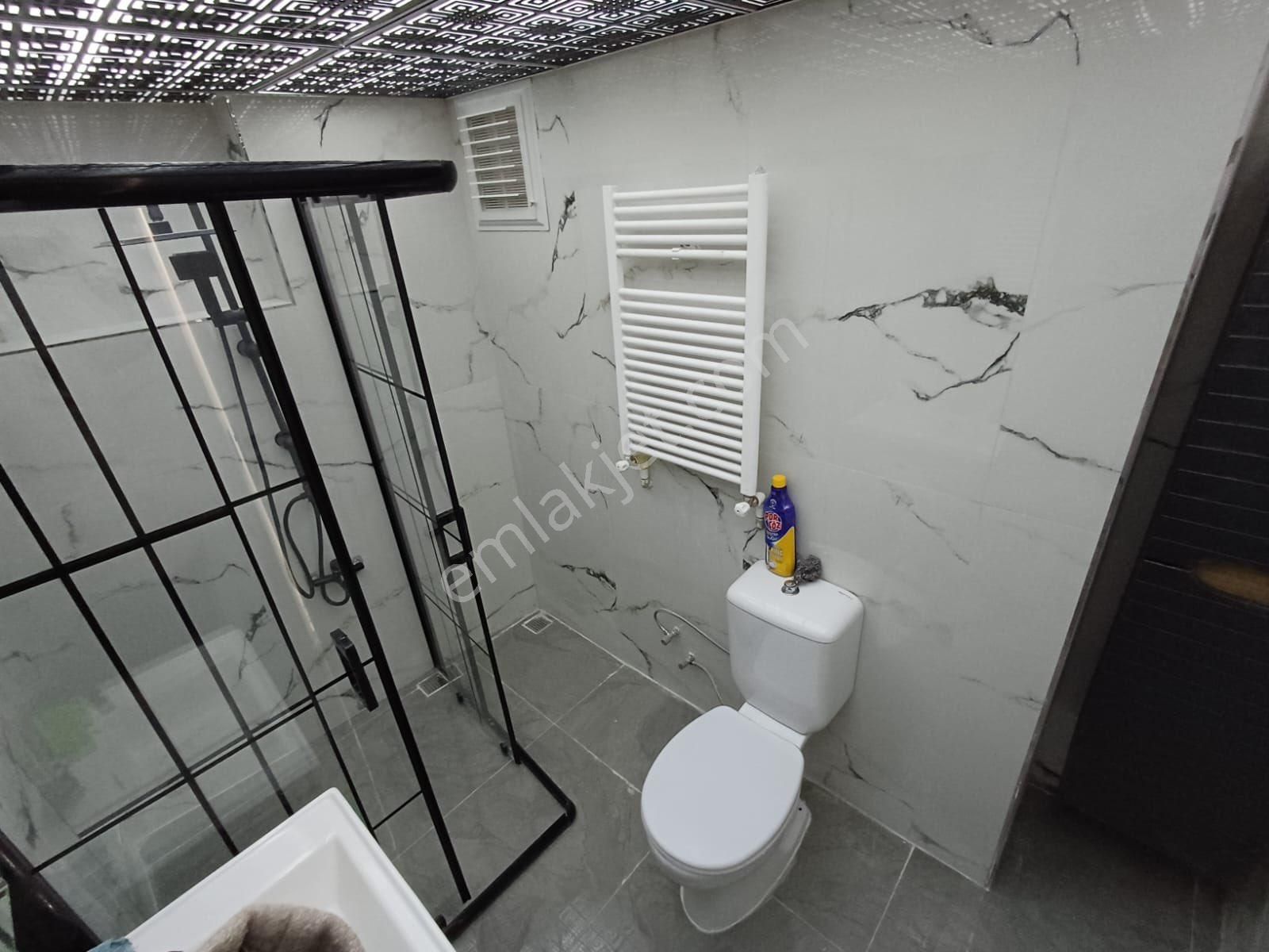 Ulugazi Mahallesinde İci Full Yapılı Satılık Daire - Görsel 11