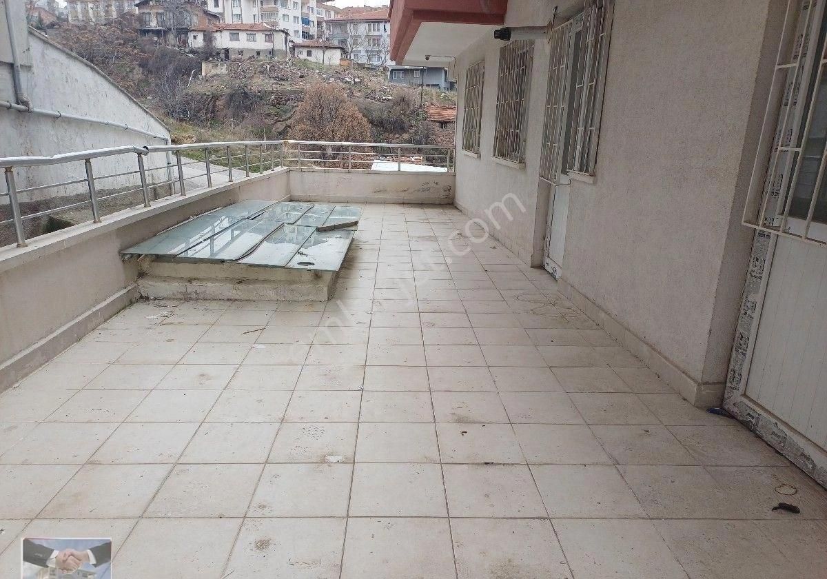 Kalekışladan Cadde Yakını Kiralık 3+1 Daire - Görsel 26
