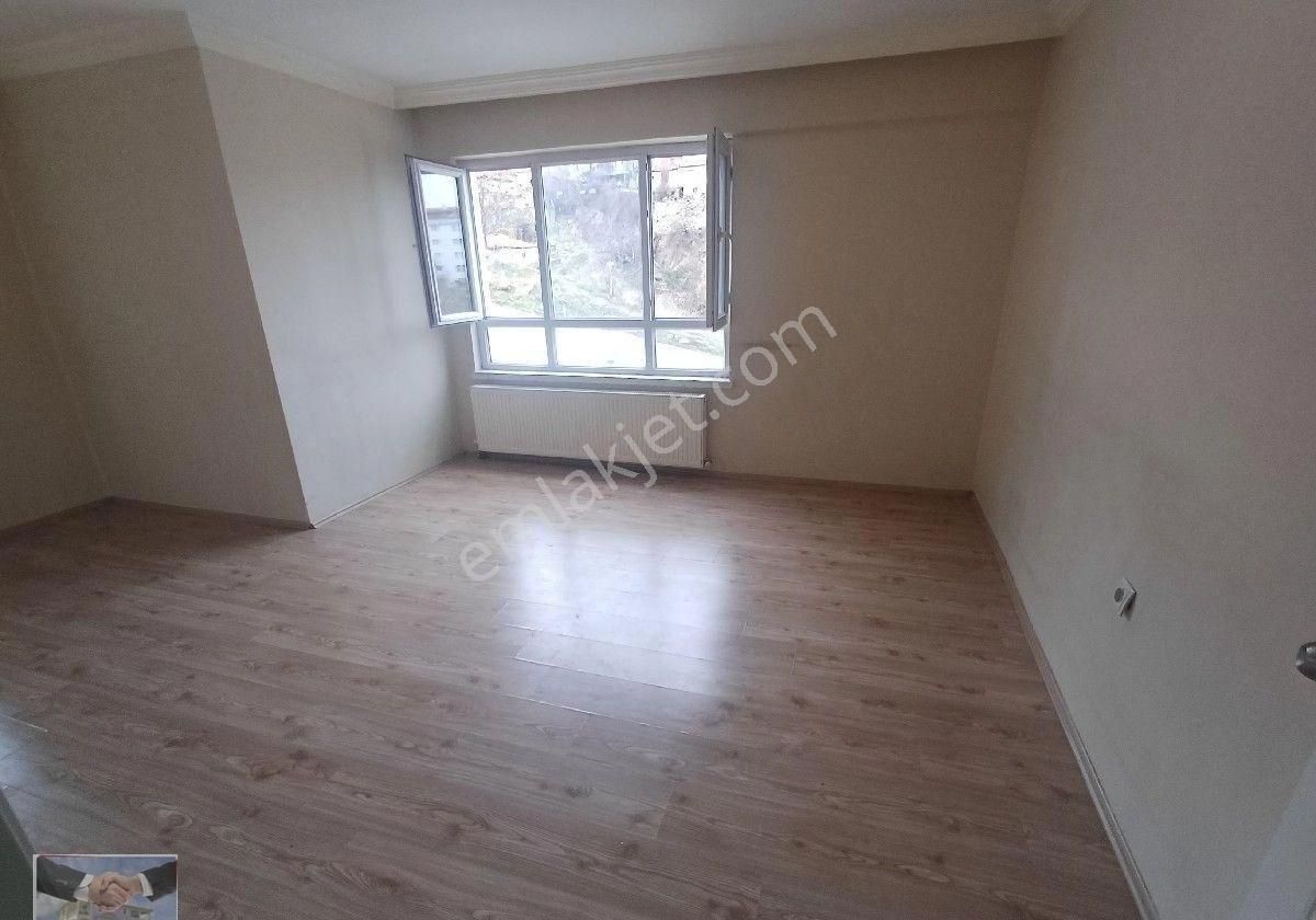 Kalekışladan Cadde Yakını Kiralık 3+1 Daire - Görsel 9