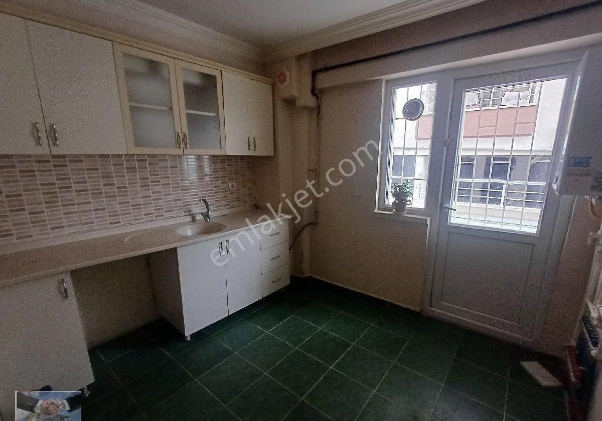 Kalekışladan Cadde Yakını Kiralık 3+1 Daire - Görsel 12