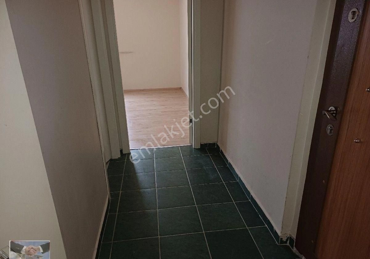 Kalekışladan Cadde Yakını Kiralık 3+1 Daire - Görsel 7