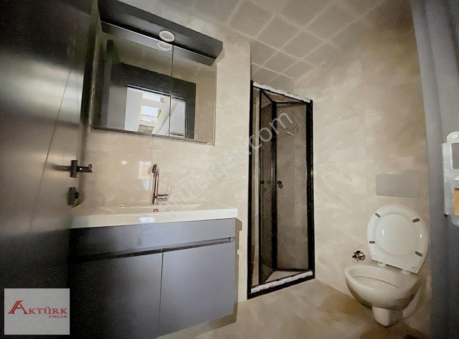 //aktürk Emlak\\merkezde Ultra Lüks Yerden Isıtma İskanlı Daire* - Görsel 8