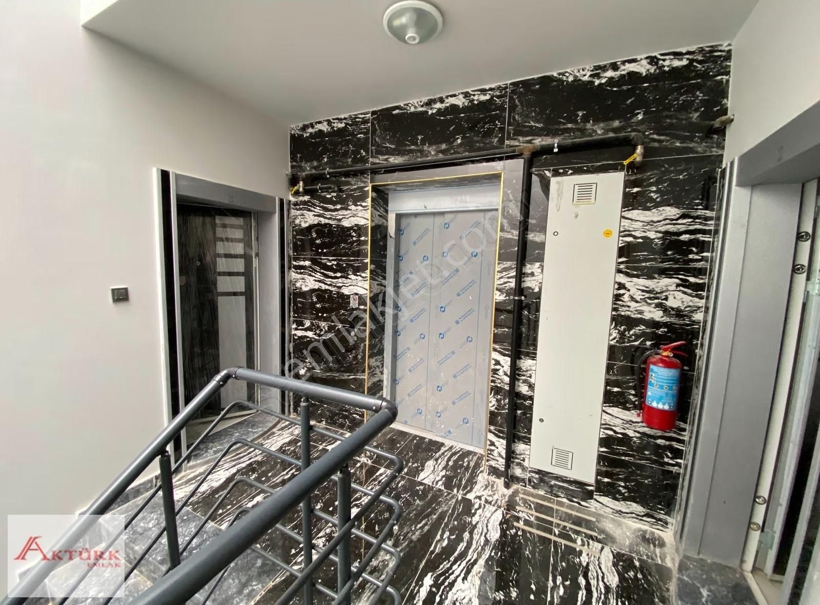 //aktürk Emlak\\merkezde Ultra Lüks Yerden Isıtma İskanlı Daire* - Görsel 4