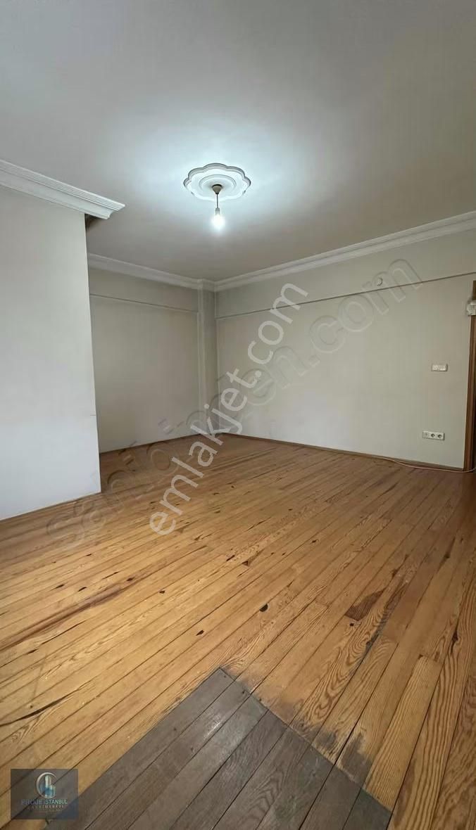 Cadde Üzerinde He Yere Ulaşım Kolaylığı Çift Balkonlu - Görsel 26