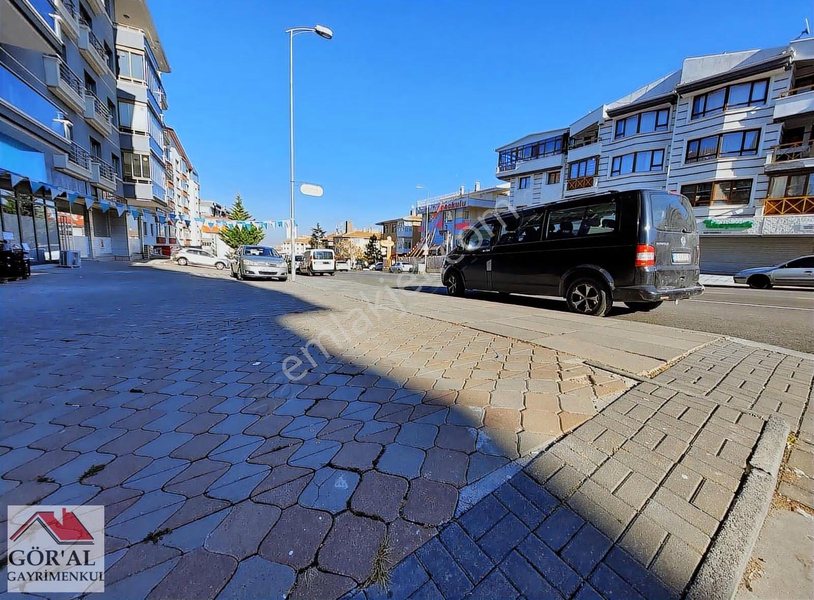 Göraldan Övecler Kabil Cad. Yüksek Tavan Tekkat Düz Giriş 180m2 - Görsel 15