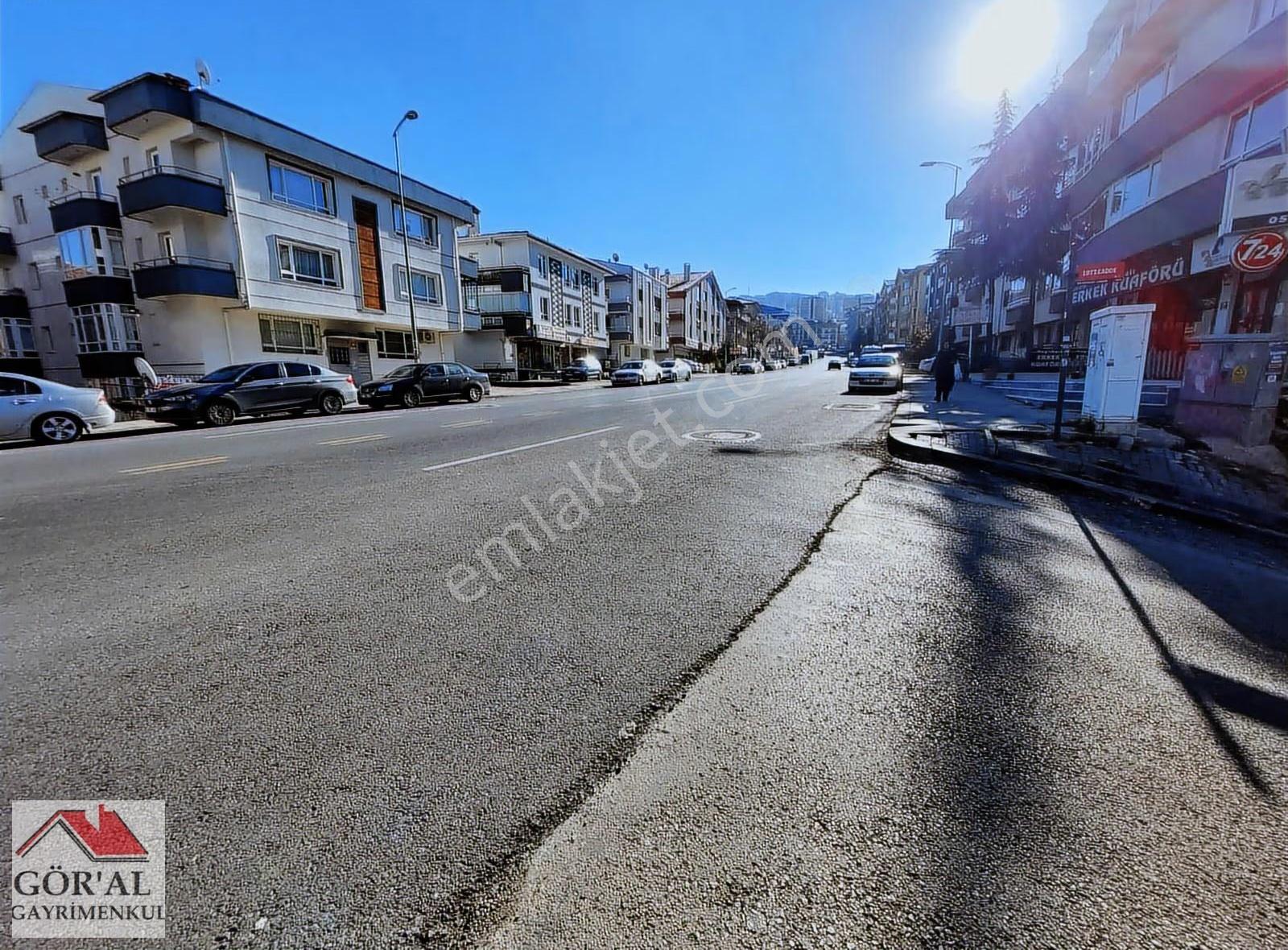 Göraldan Övecler Kabil Cad. Yüksek Tavan Tekkat Düz Giriş 180m2 - Görsel 11