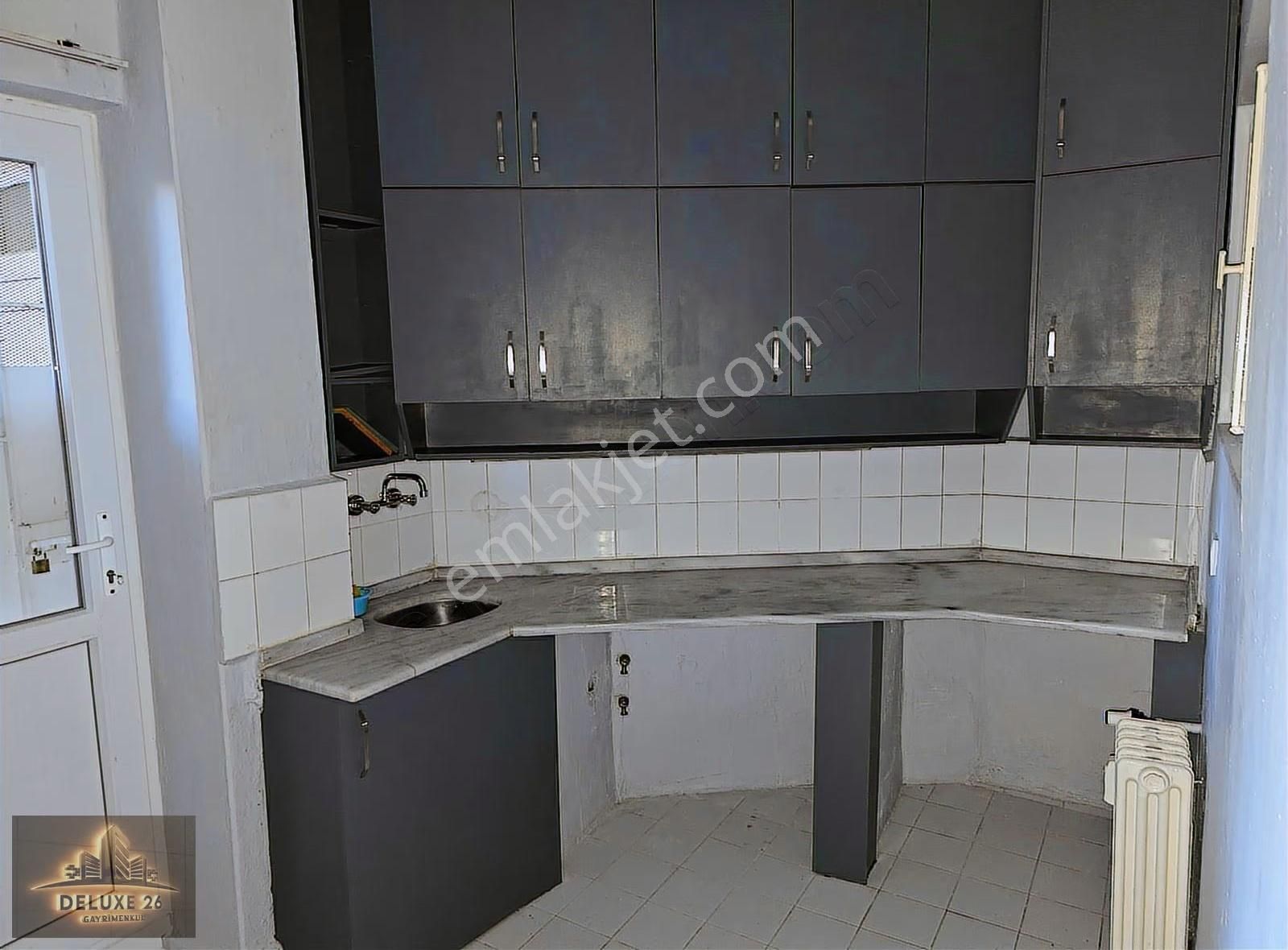 Deluxe 26 ' Dan Selimiye Migros Karşısı Bahçeli 1+1 60 M2 Daire - Görsel 13