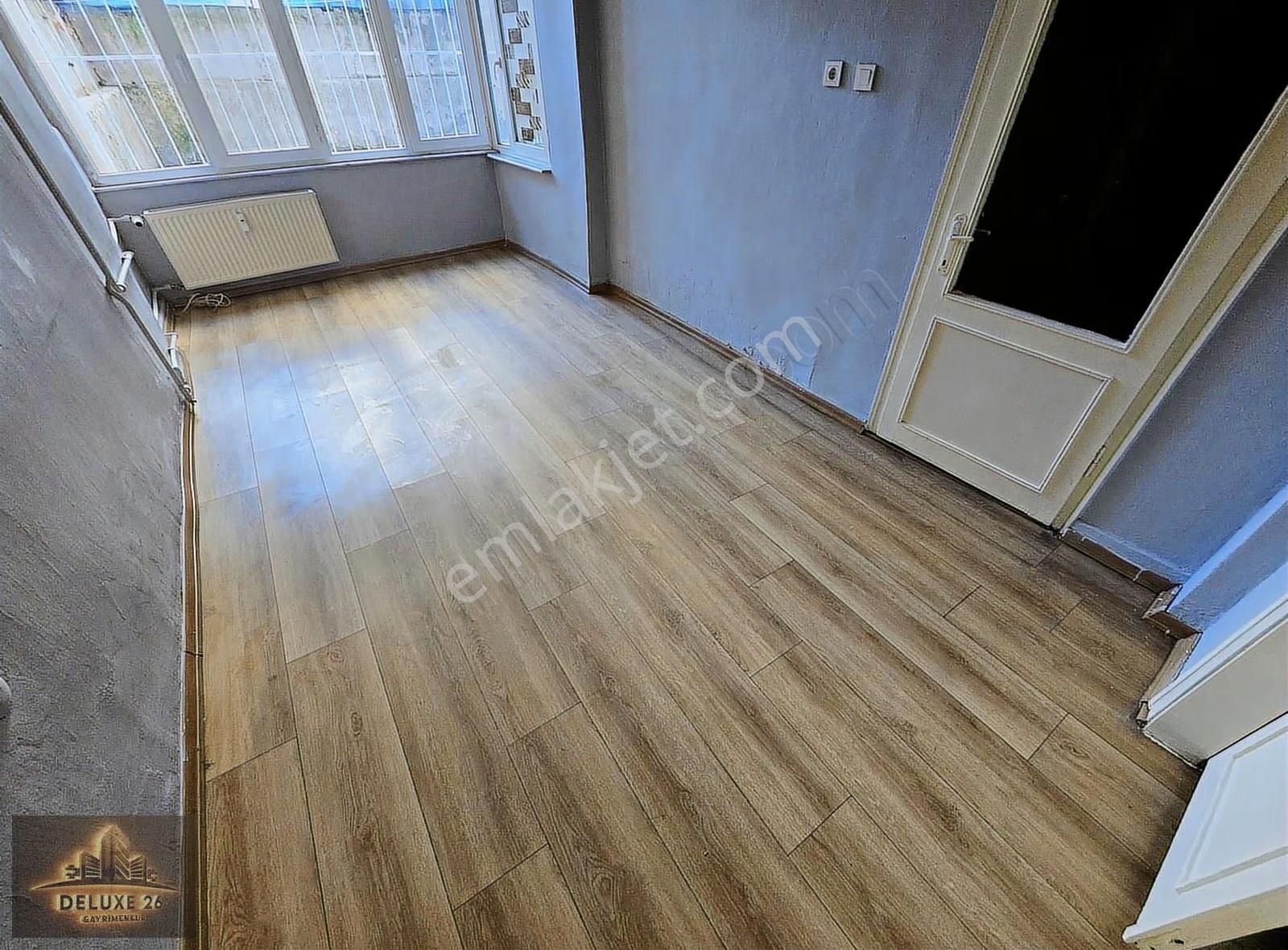 Deluxe 26 ' Dan Selimiye Migros Karşısı Bahçeli 1+1 60 M2 Daire - Görsel 10