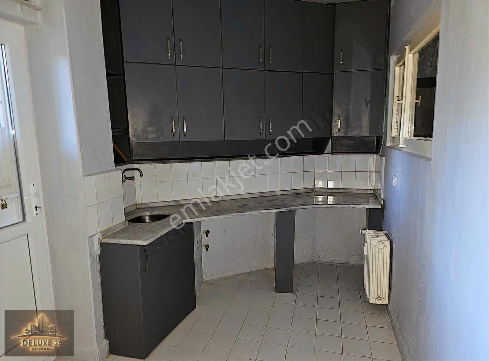 Deluxe 26 ' Dan Selimiye Migros Karşısı Bahçeli 1+1 60 M2 Daire - Görsel 8