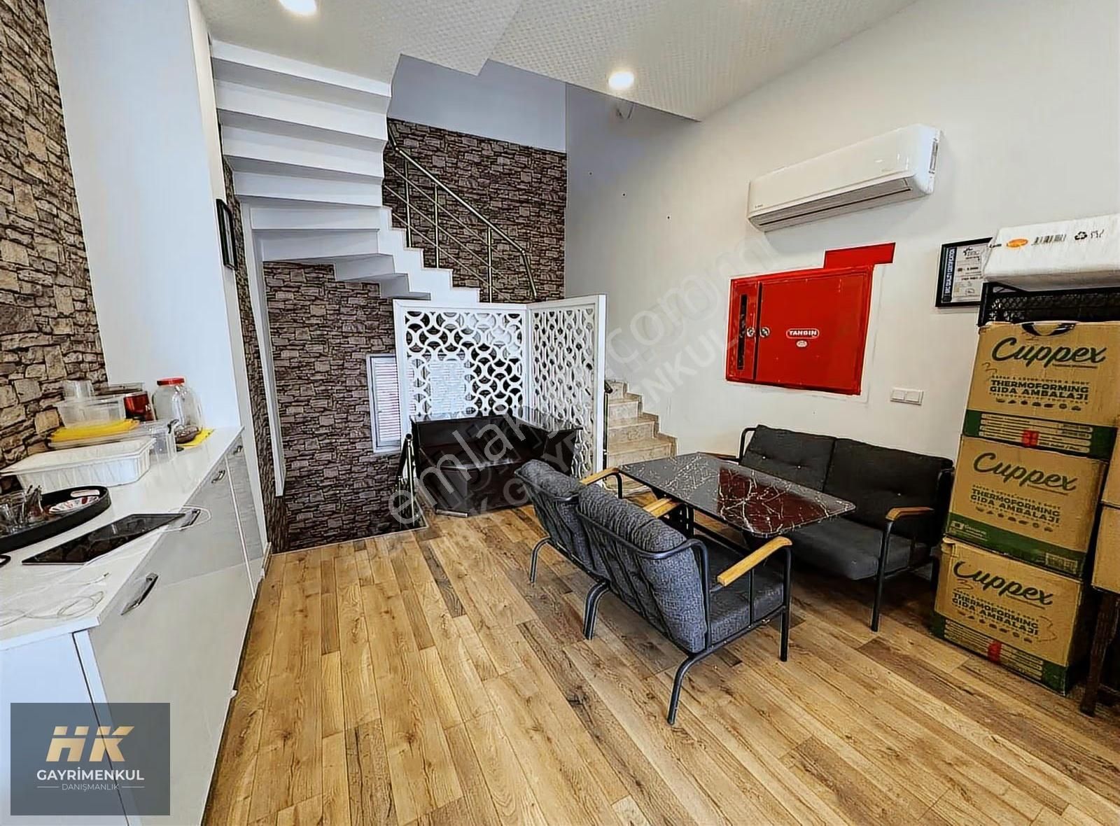 Uluç Mahallesinde 3 Katlı 155m2 Boş Satılık Dükkan - Görsel 12