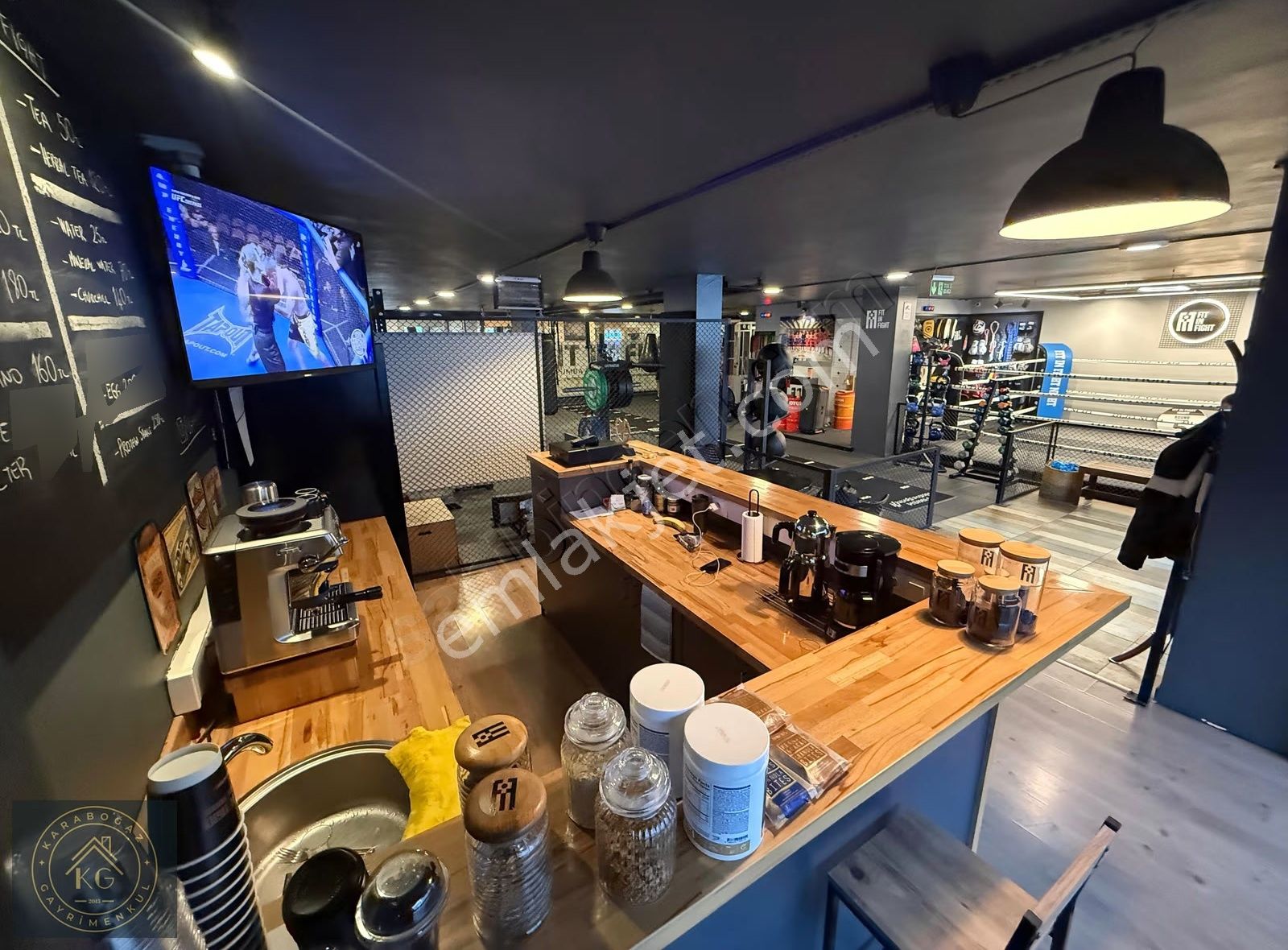 Elalmış Caddesi'ne 1 Dükkan Göksu Caddesi Üzeri Geniş Kullanışlı