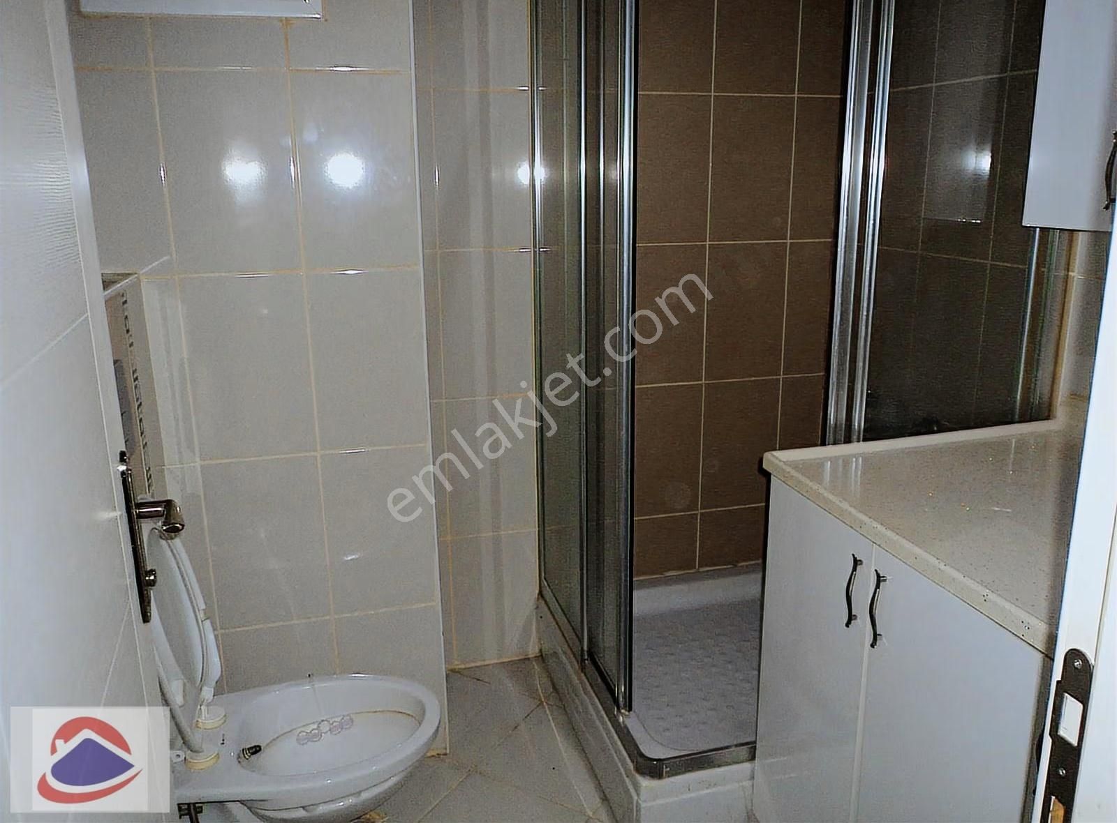 Arakat Büyük Balkonlu Cadde Cepheli Kullanışlı Kiralık 1+1 Konut - Görsel 23