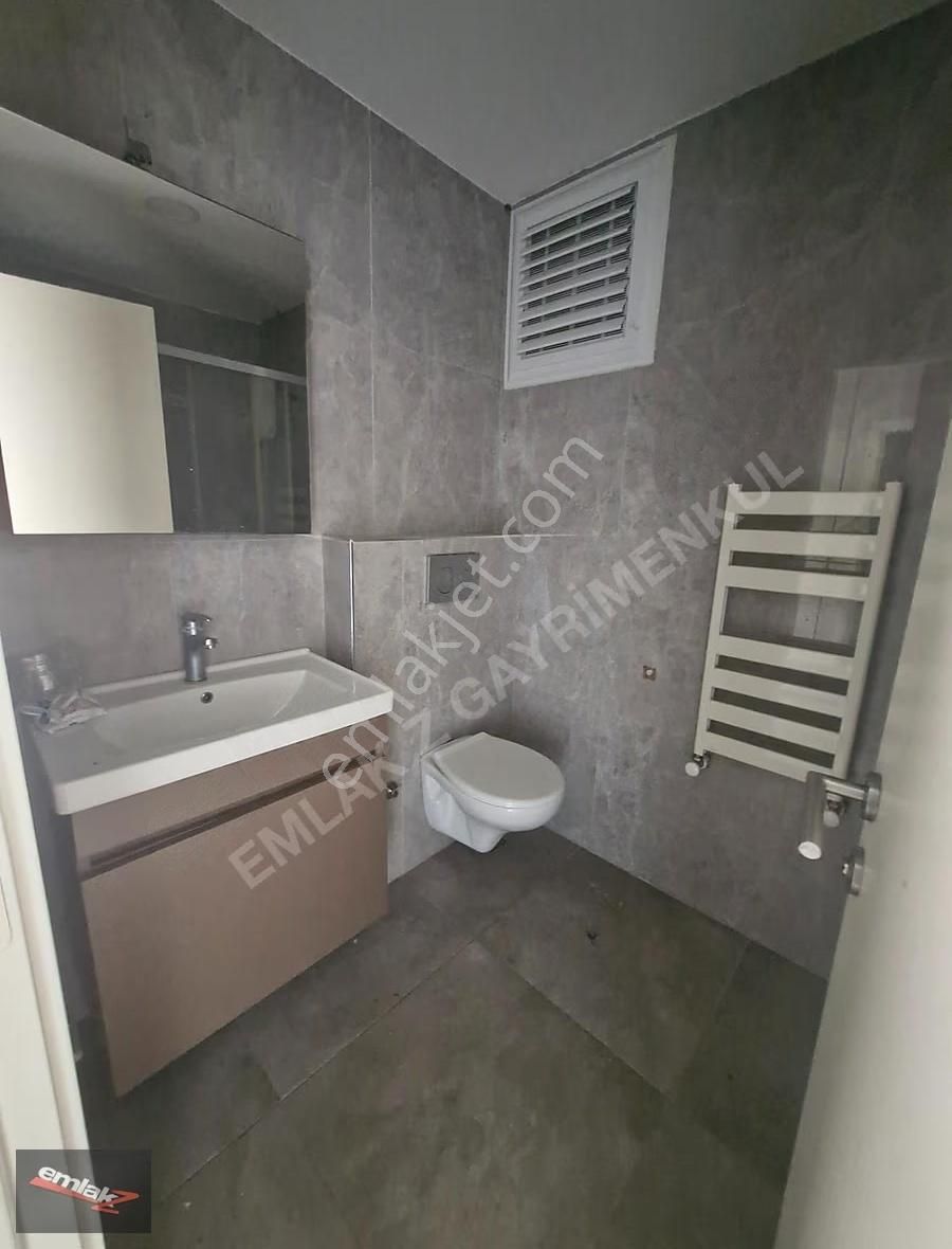 Emlak Z 'den 乂 Tıp Fakültesi Civarı 1+1 Kiralık Daire - Görsel 20