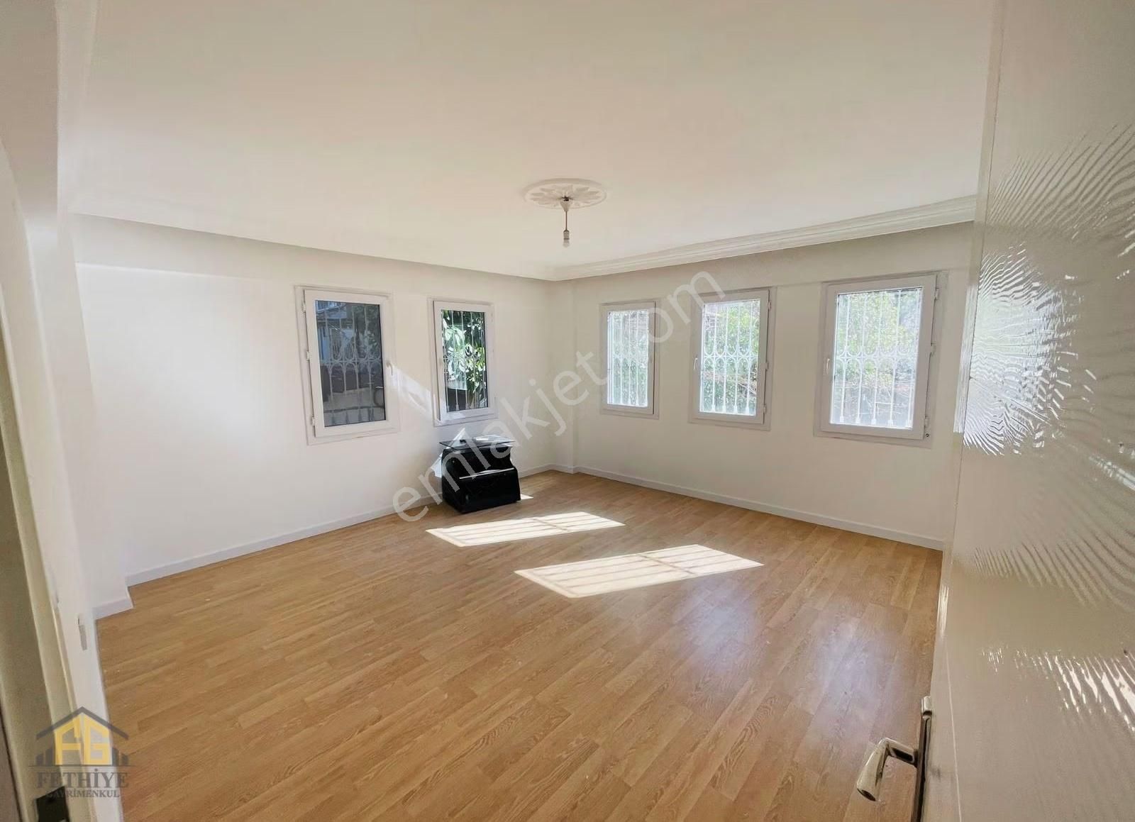 Fethiye Tuzla Sahil Bandına Yakın Ferah 2+1 Geniş Daire - Görsel 5