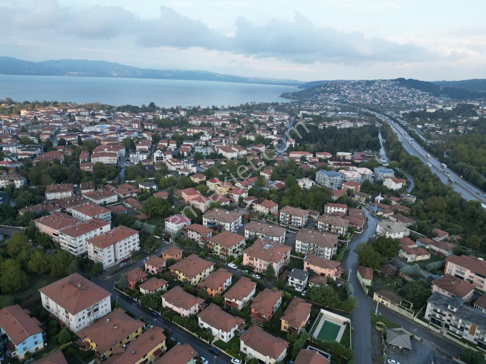 Turyaptan Sapanca Gazipaşa Sitede Eşyalı Kısa Süre İndirimli 3+1 - Görsel 9