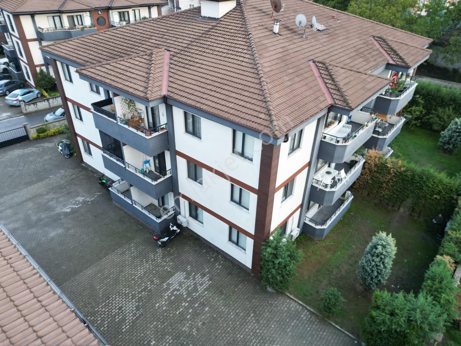 Turyaptan Sapanca Gazipaşa Sitede Eşyalı Kısa Süre İndirimli 3+1 - Görsel 14