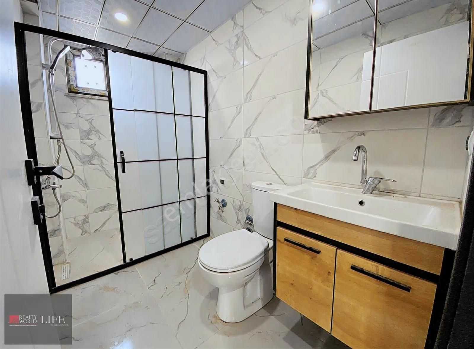 Rw Lıfe// 71 Evler Mh Kafkas Cd Üzerinde Ayrık Nizam Satılık 2+0 - Görsel 2