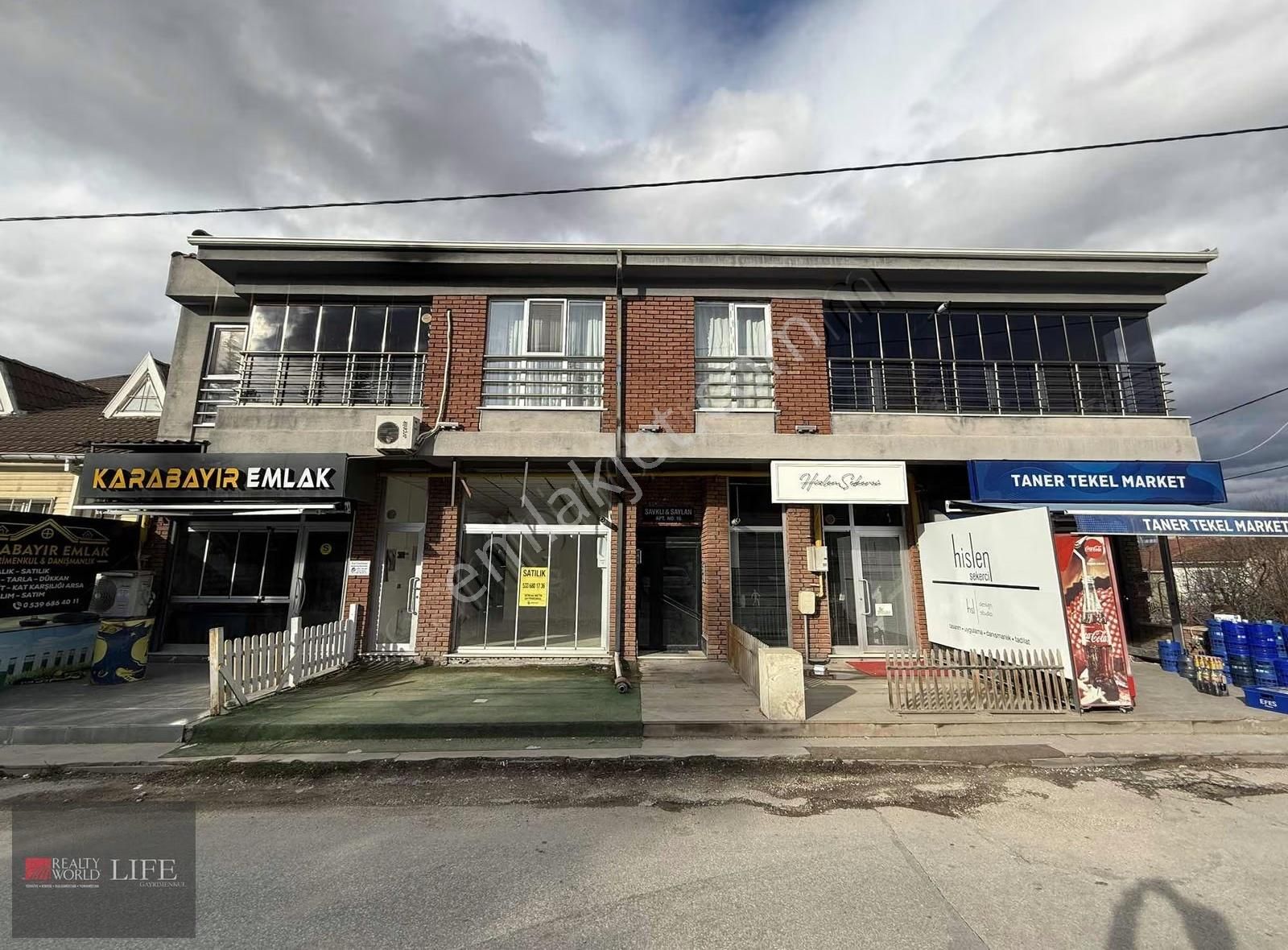 Rw Lıfe //sazova Mh Ziraat Cd 1+1 16 Bin Kiracı Satılık Daire