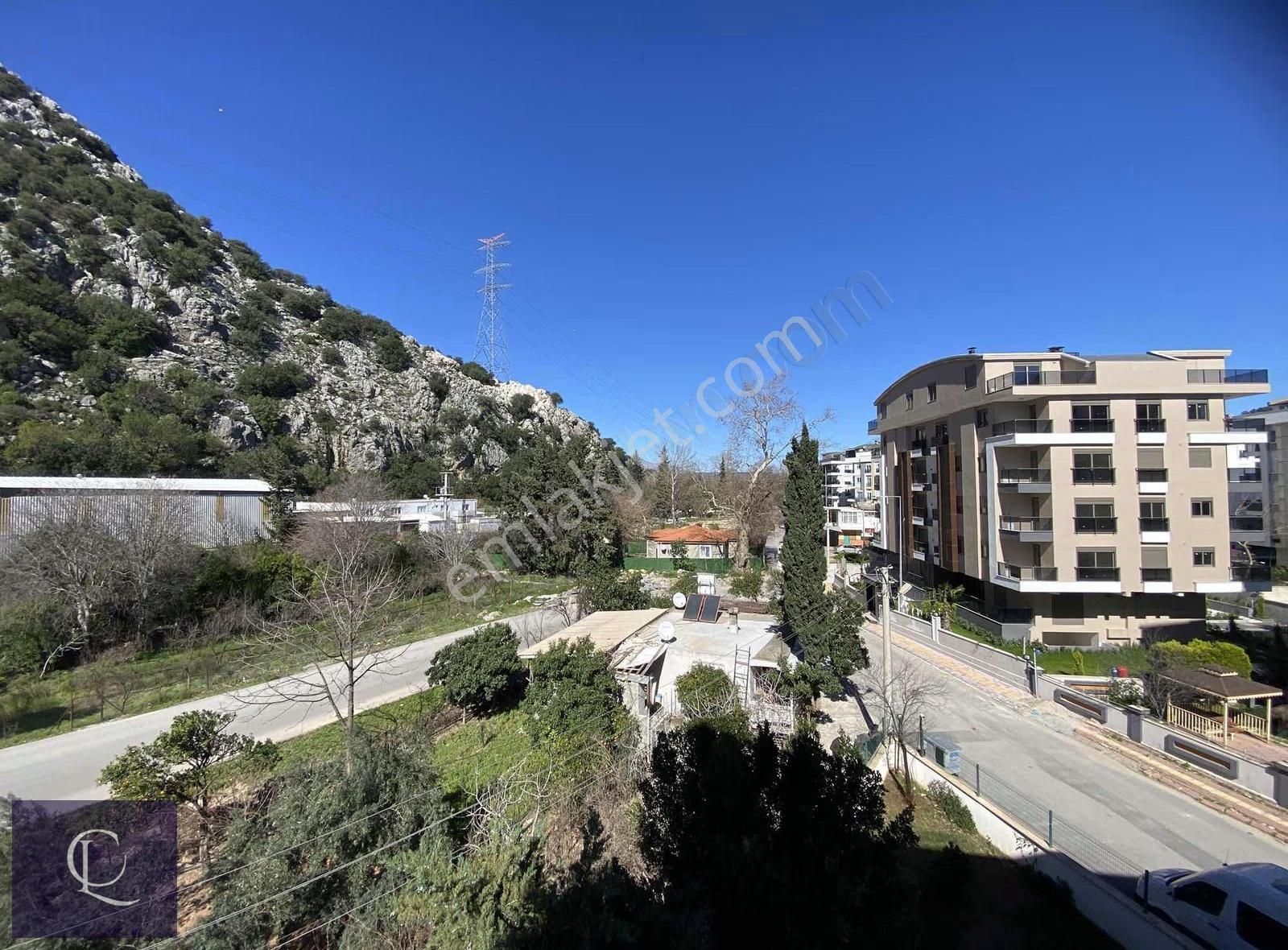 Clara Gayrimenkul'den Konyaaltı'nda Satılık Fırsat Daire - Görsel 18