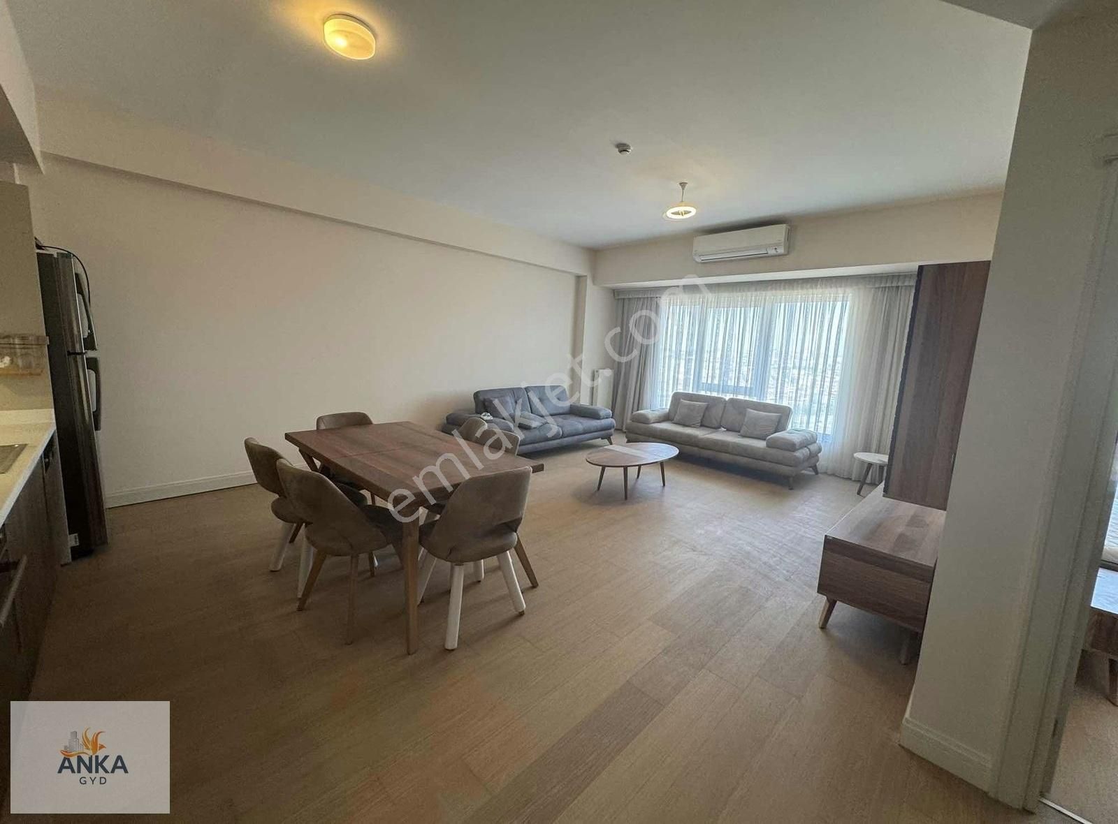 Viaport Venezia'da Şhr Mnz Kare Salon Eşyalı Satılık 1+1 Daire