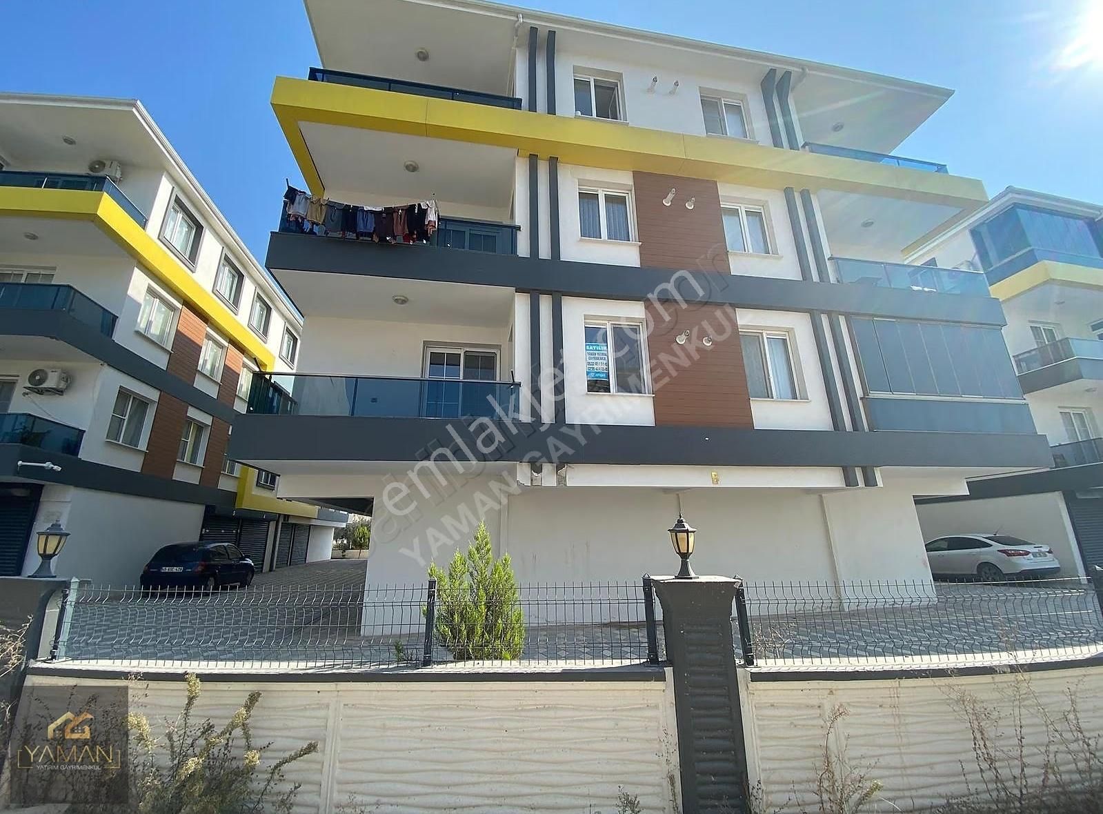 Nazar Evler Sitesinde Bireysel Otoparklı 2+1 Satılık Geniş Daire