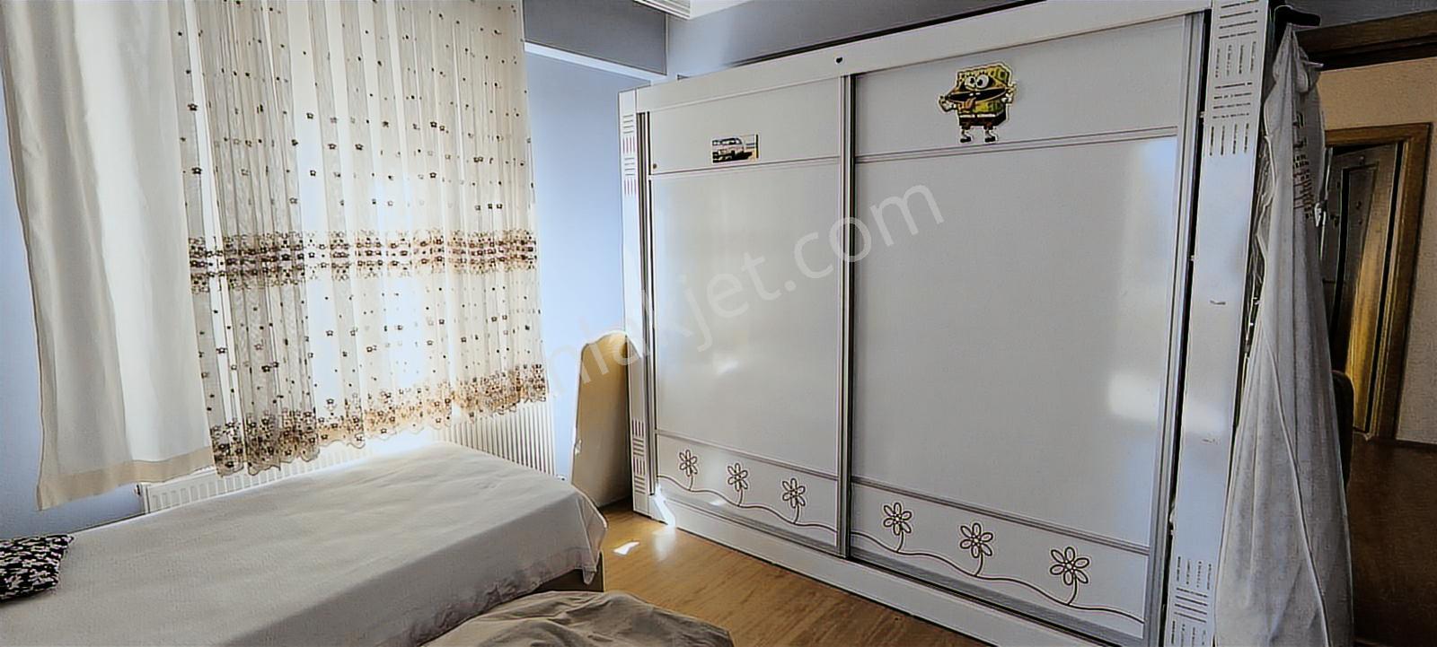 Edis Emlak'tan Kiralık İshaklıda Triplex 5+2 Eşyalı Lüx Villa - Görsel 6