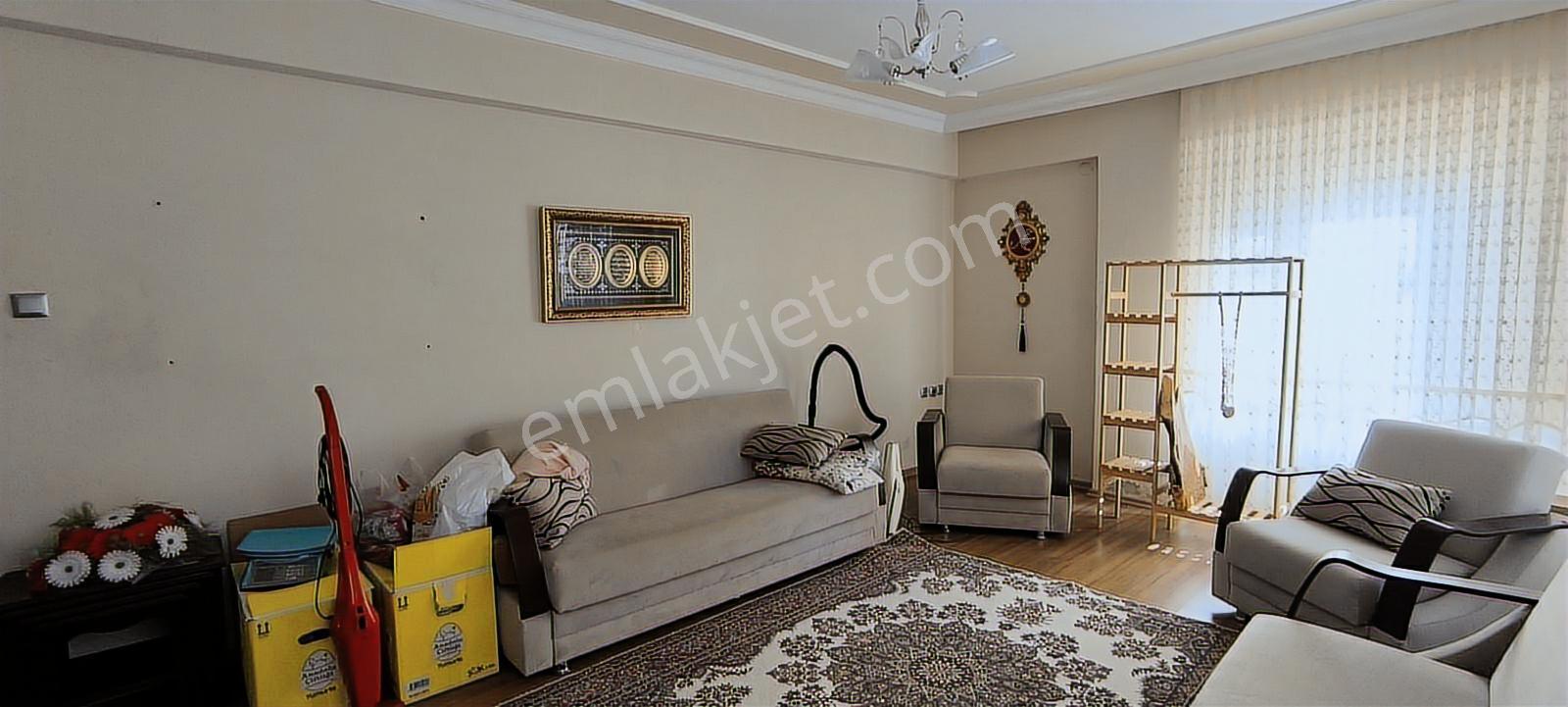 Edis Emlak'tan Kiralık İshaklıda Triplex 5+2 Eşyalı Lüx Villa - Görsel 11
